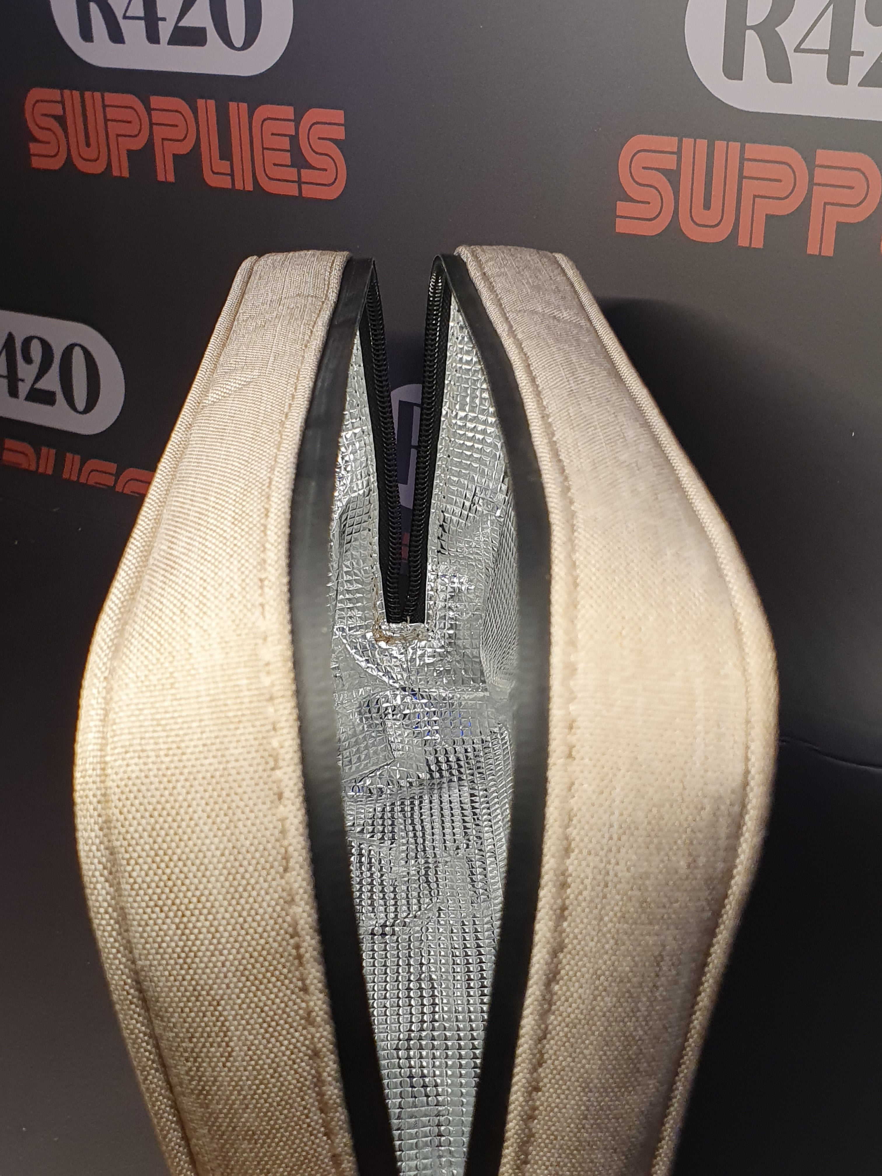 RAW Smell Proof Smoker's Pouch - Large