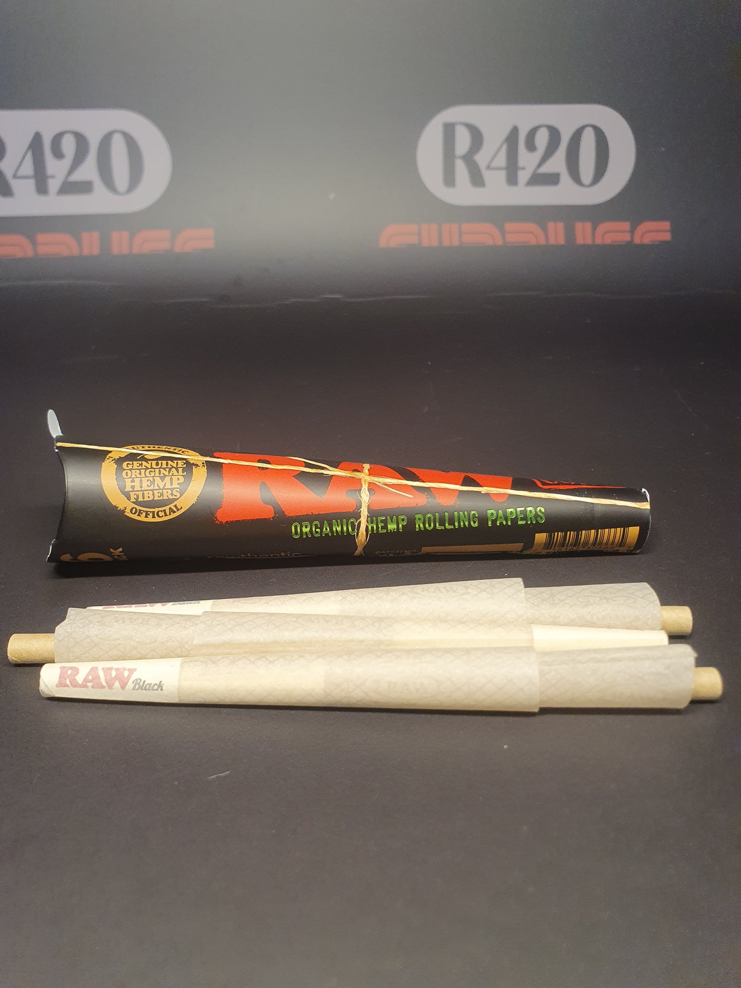 RAW Black Organic 1¼ Cones - 6 Pack