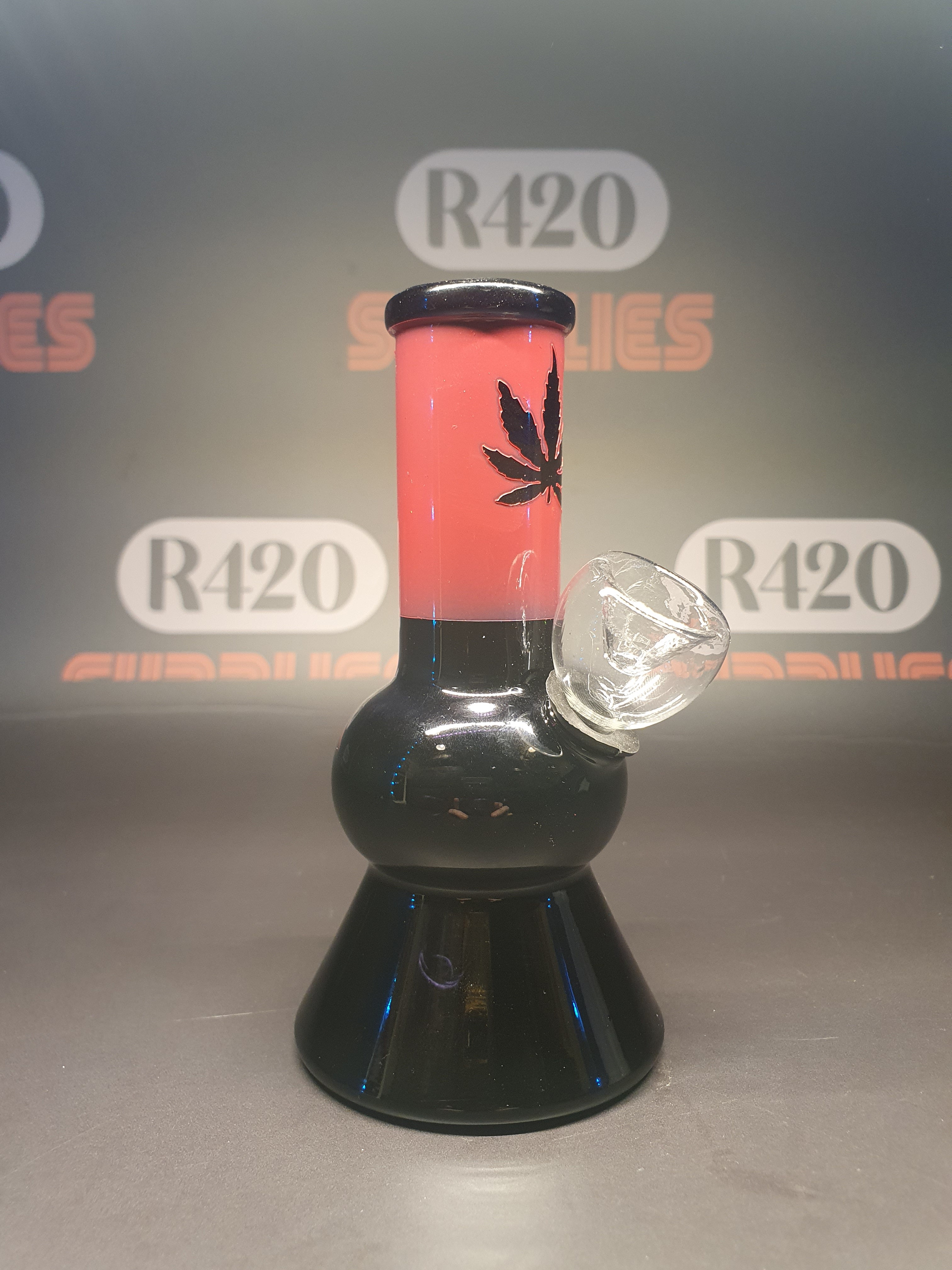 Mini Glass Bong - 136mm - Black