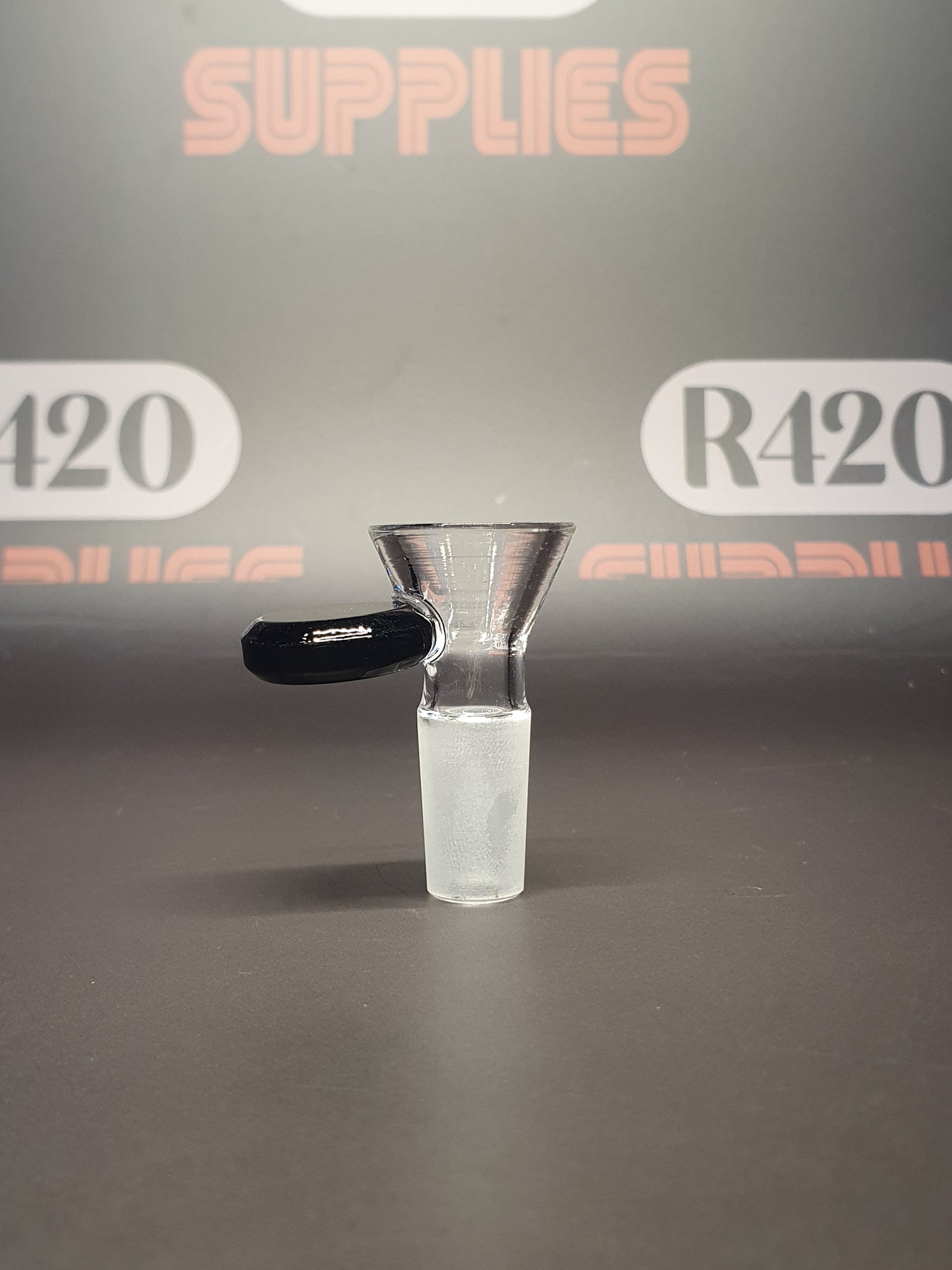 Glass Bowl - 14mm Male - Funnel Type with Coloured Pull Handle