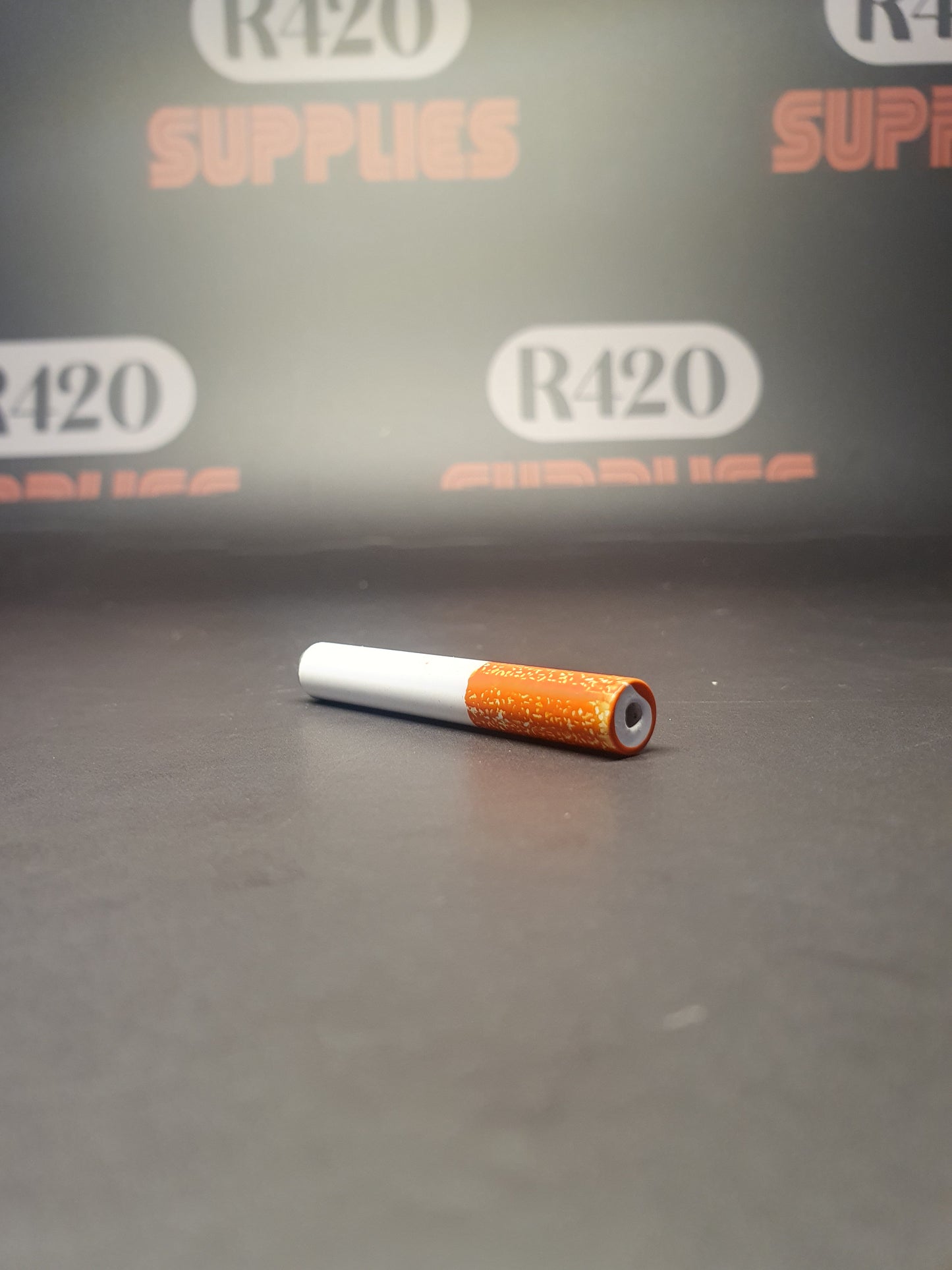 Metal One Hitter - Cigarette Look - 57mm