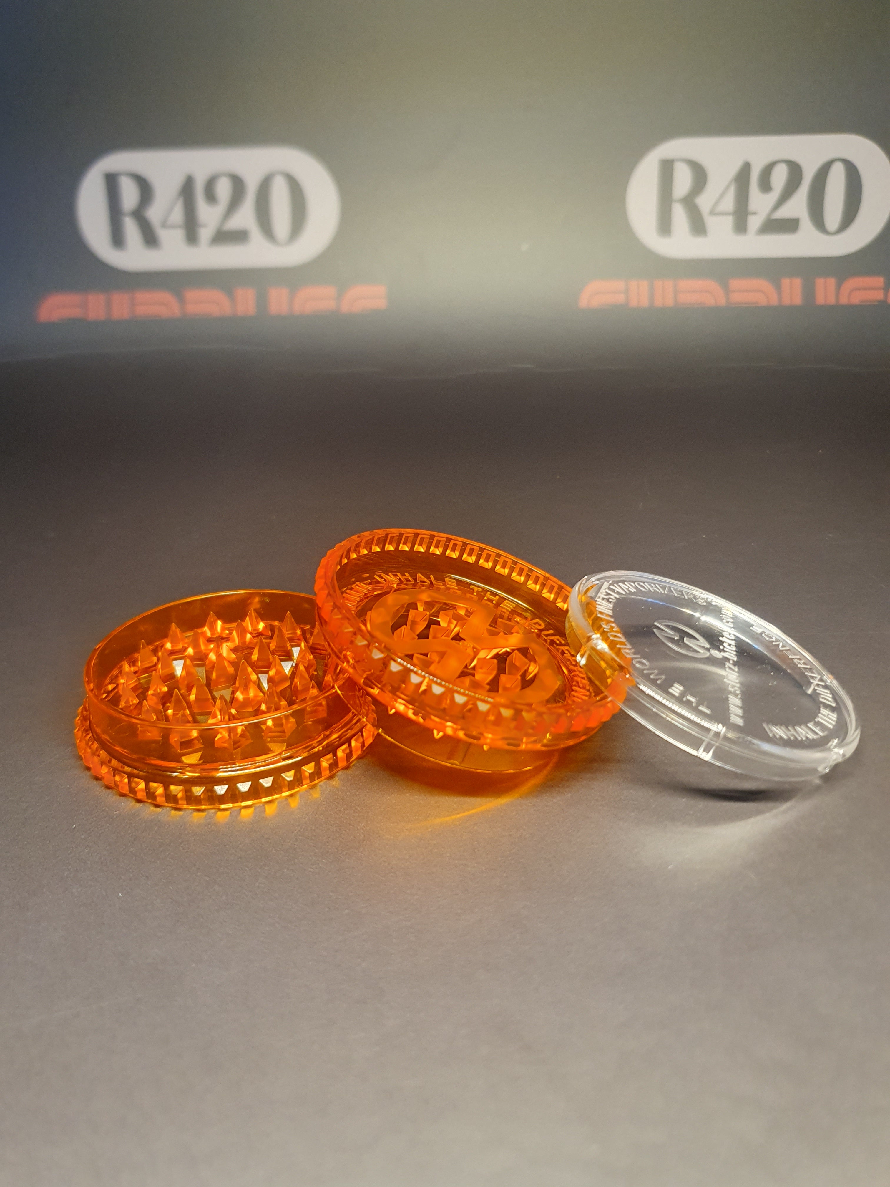 Storz & Bickel 2 Piece Plastic Grinder