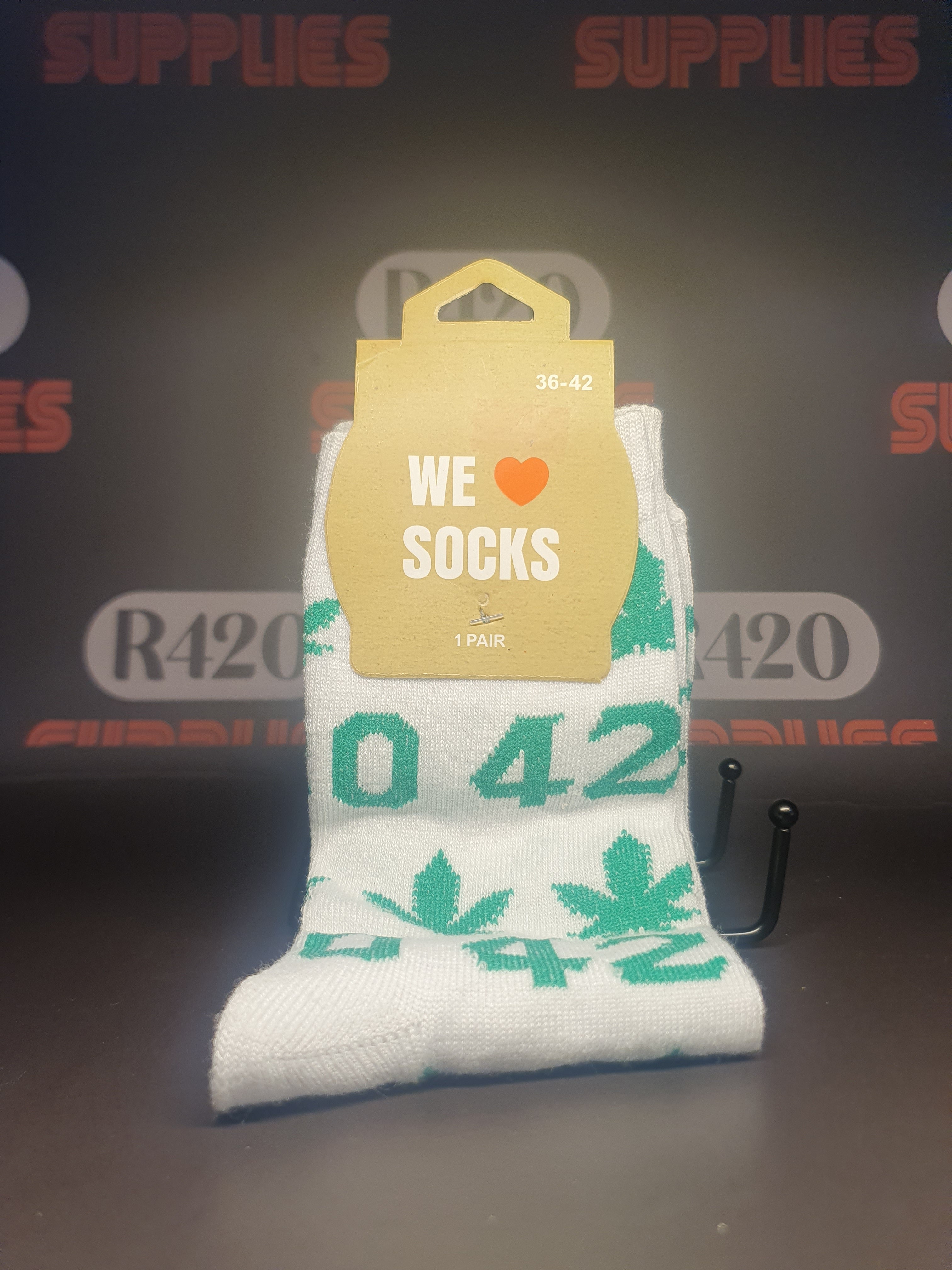 LONG SOCKS-SIZE(40-45) - White with Green 420 Leaves