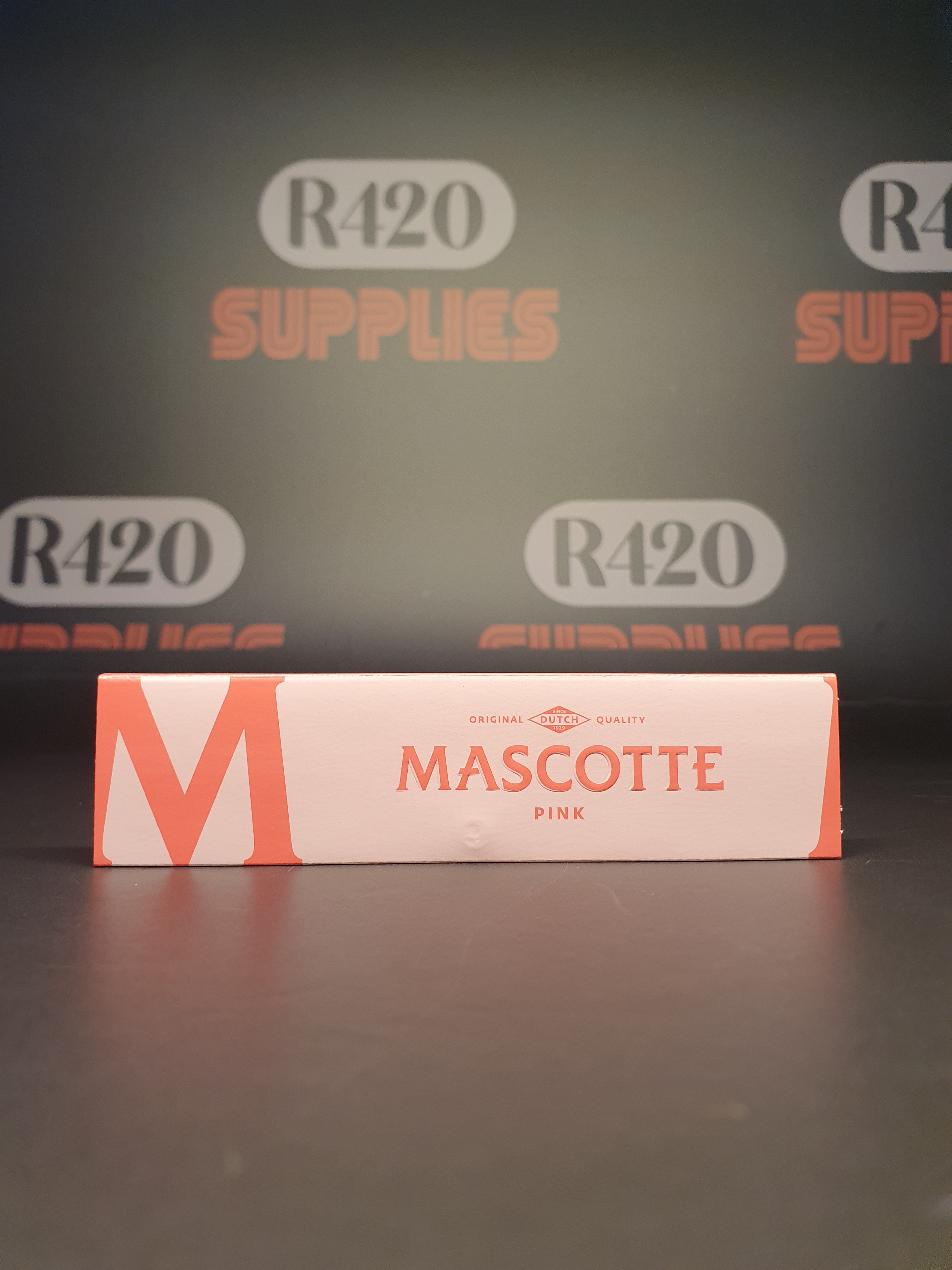 Mascotte Pink Rolling Papers - Kingsize Slim - Magnetic Close