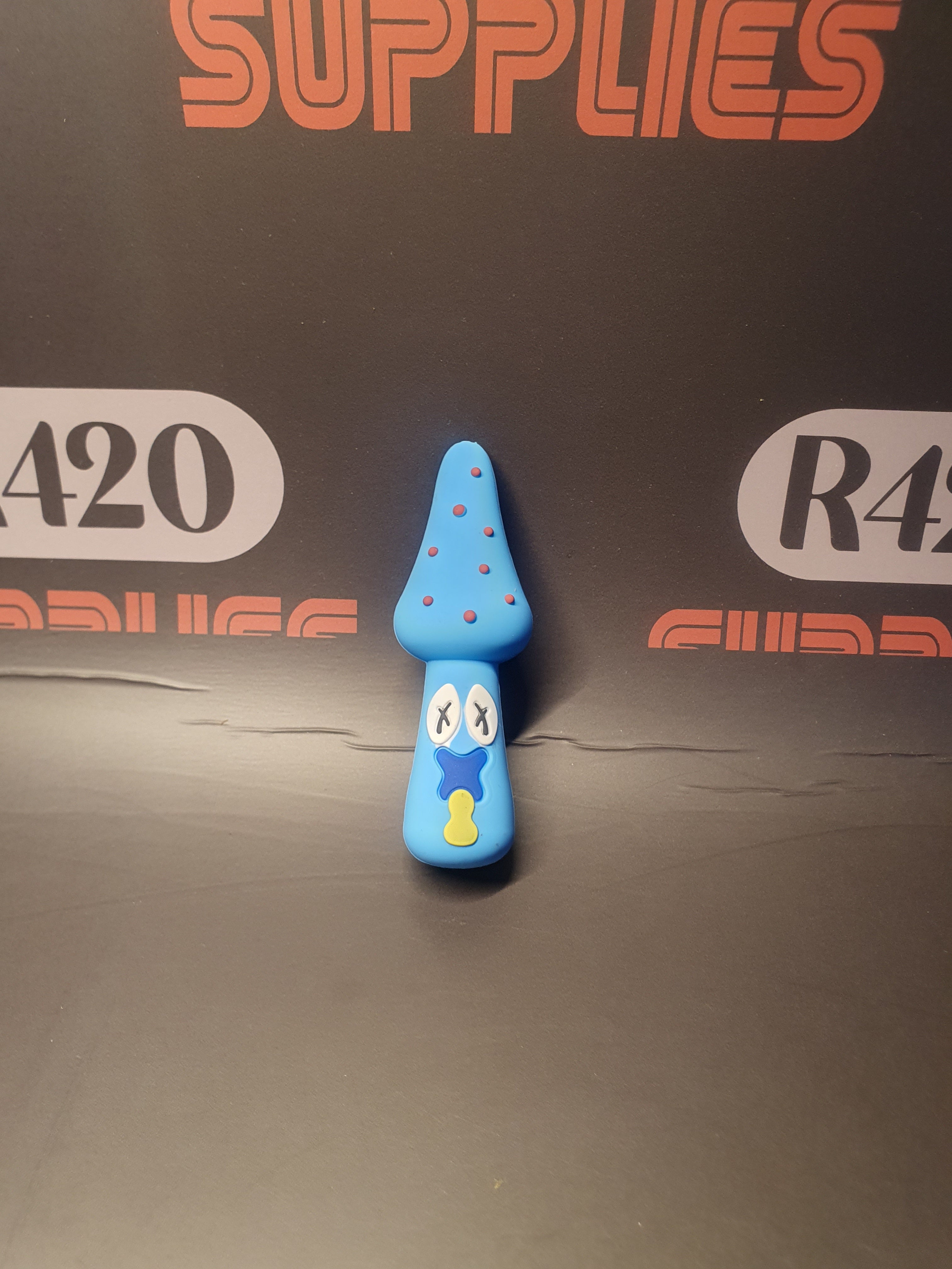 Mushroom Silicone Pipe - 10cm