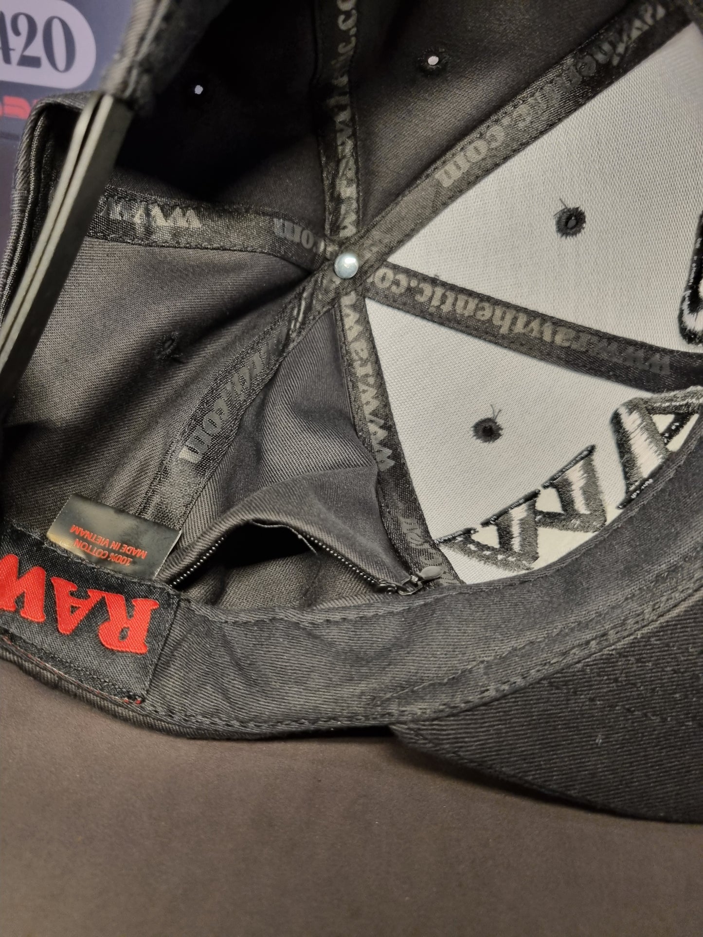 RAW Flat Snapback Poker Cap - Black on Black