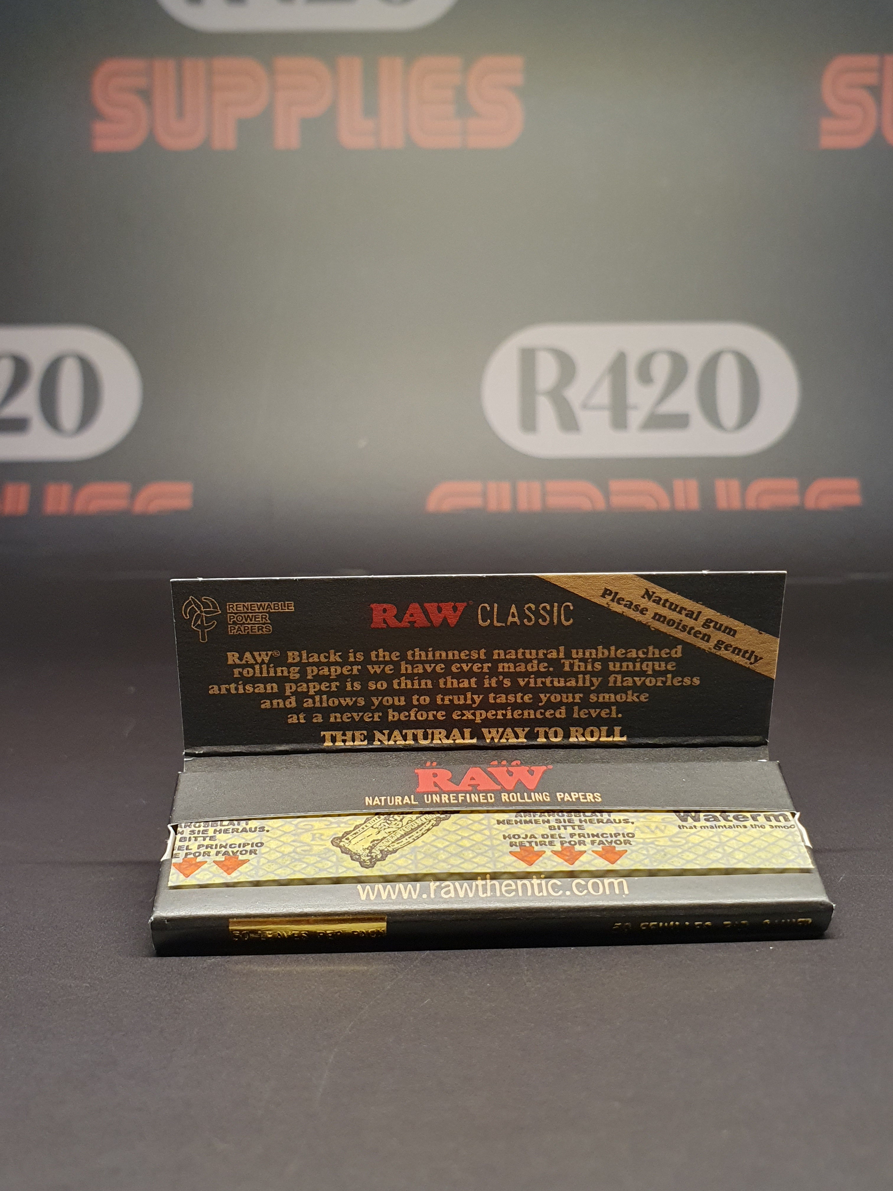 RAW Black Single Wide - Single Window - 50 Leaves