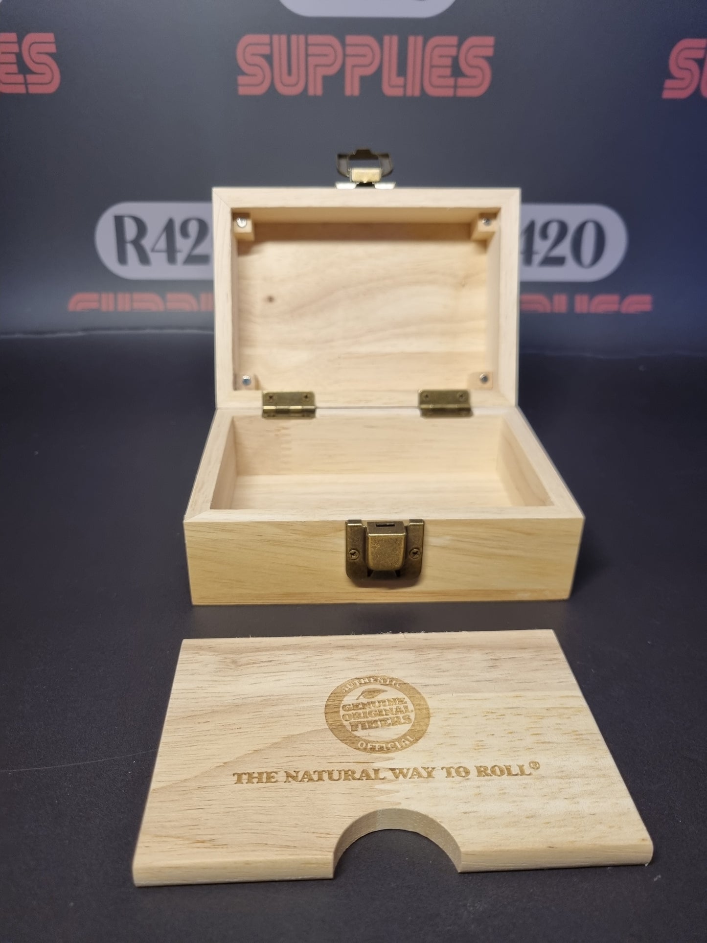 RAW Classic Wood Box