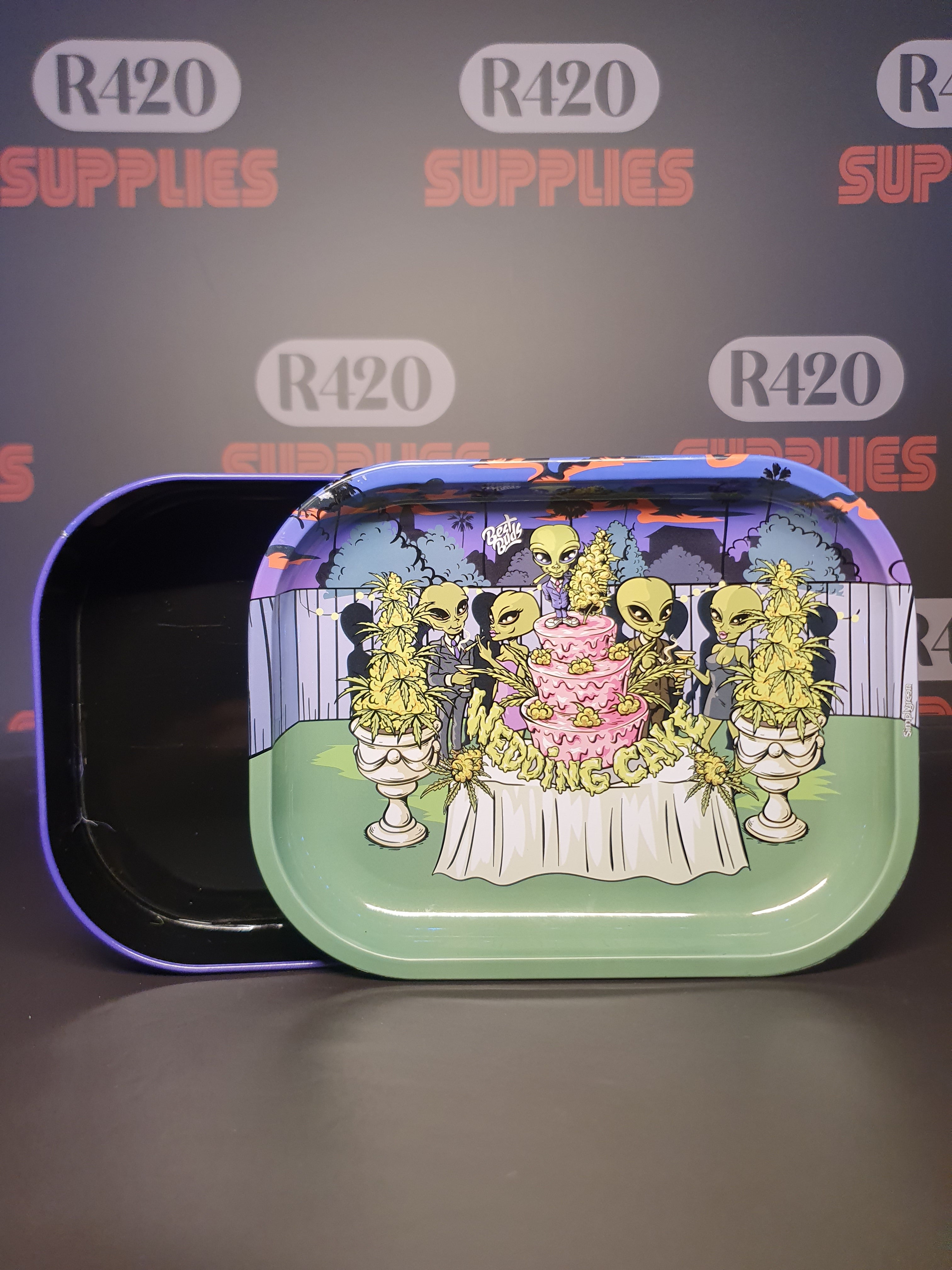 Metal Tin with Rolling Tray Lid - 180x140mm - Wedding Cake