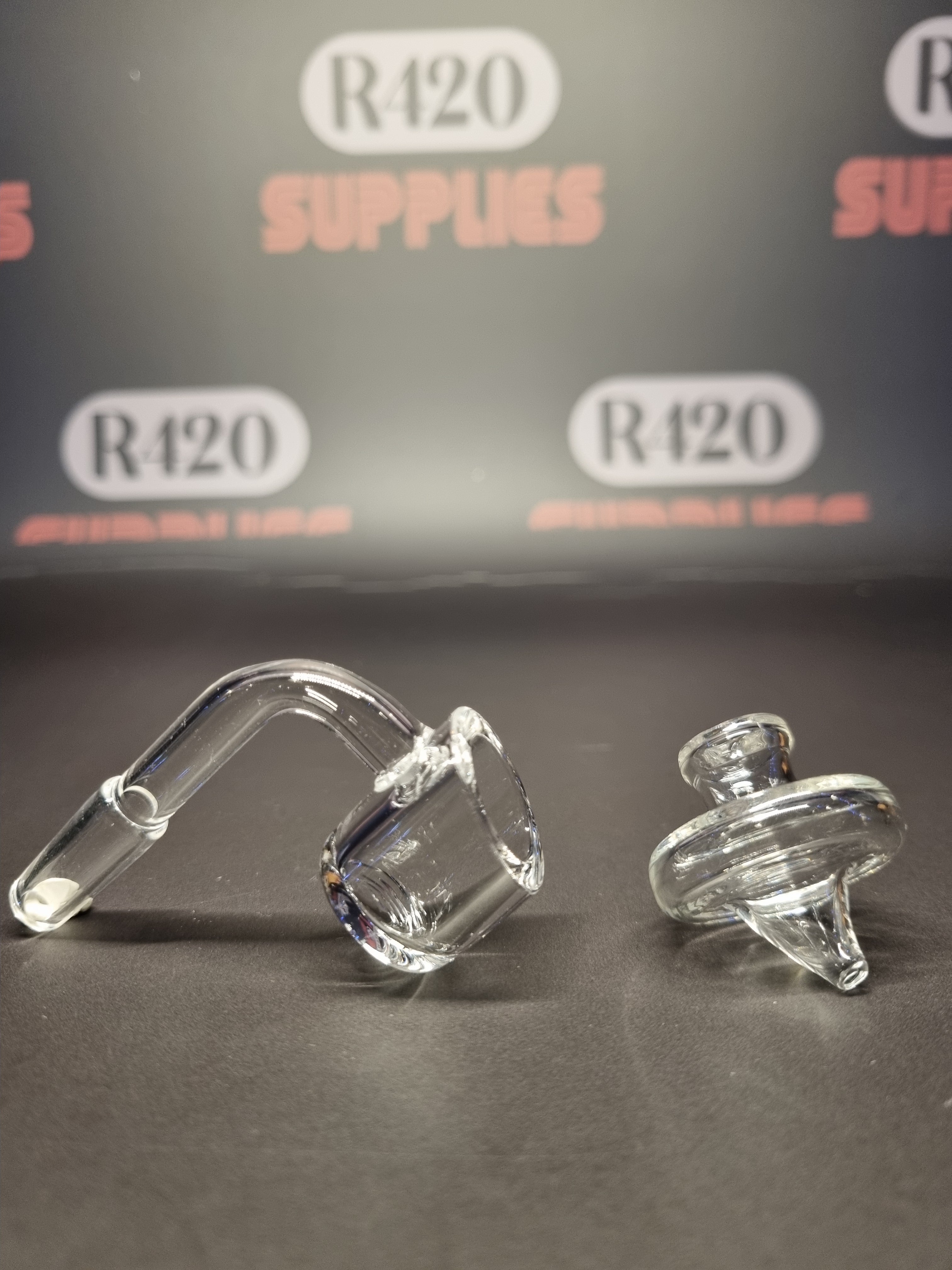 Quartz Banger - 10mm / 90° Male Fitting - Angled Top + Carb Cap