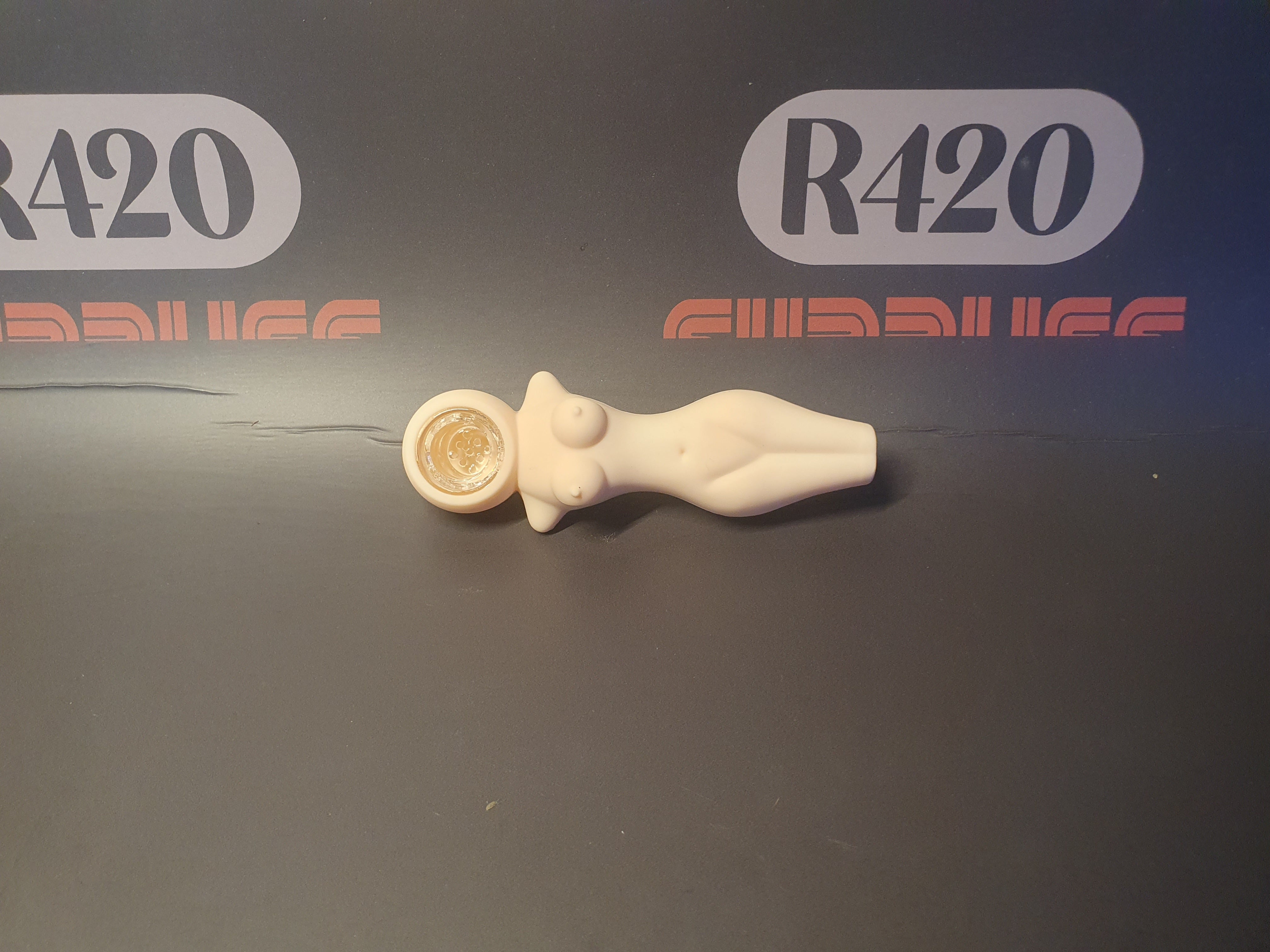 Naked Lady Silicone Pipe - 12cm