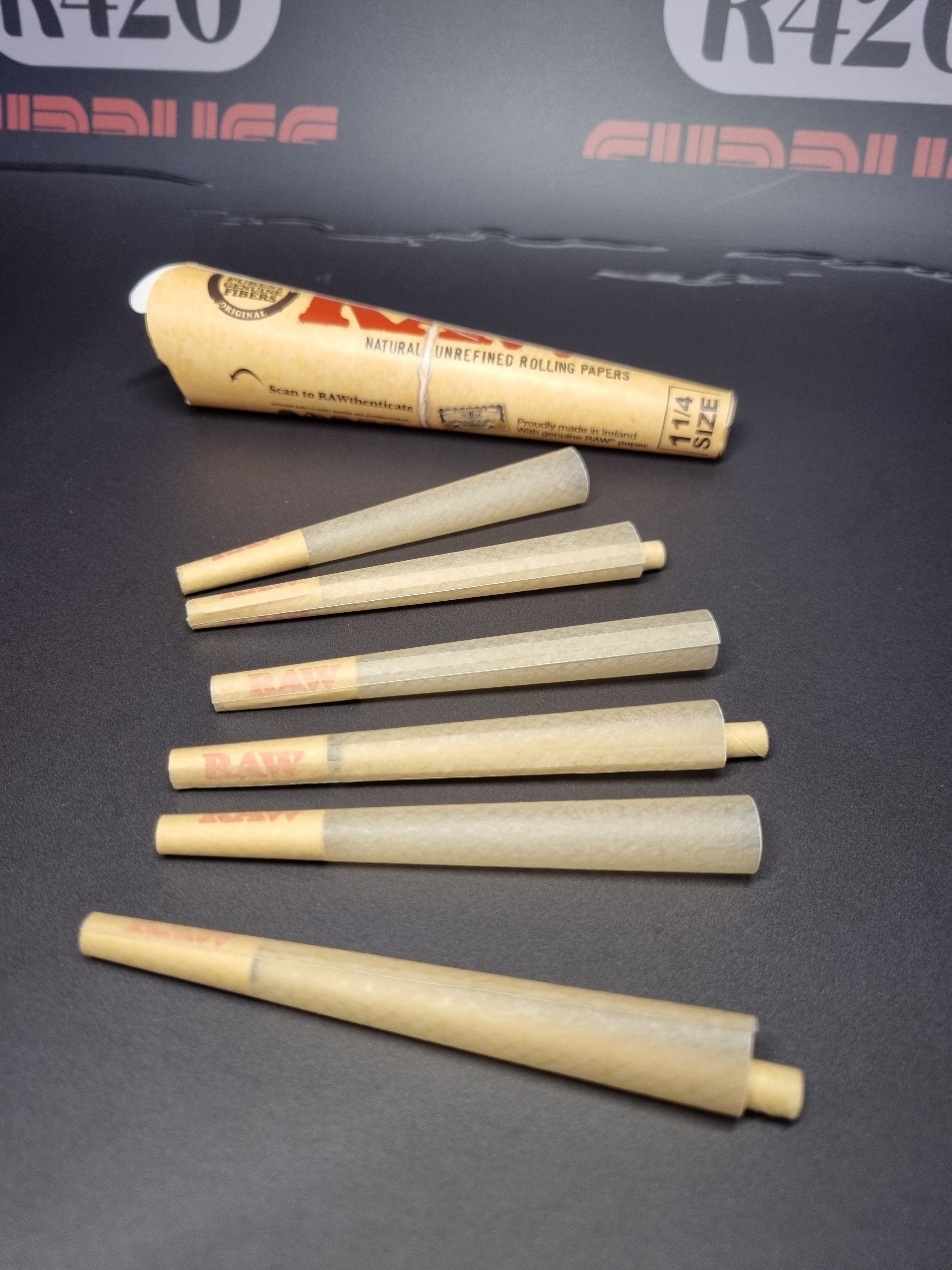 RAW Classic 1¼ Cones - 6 Pack
