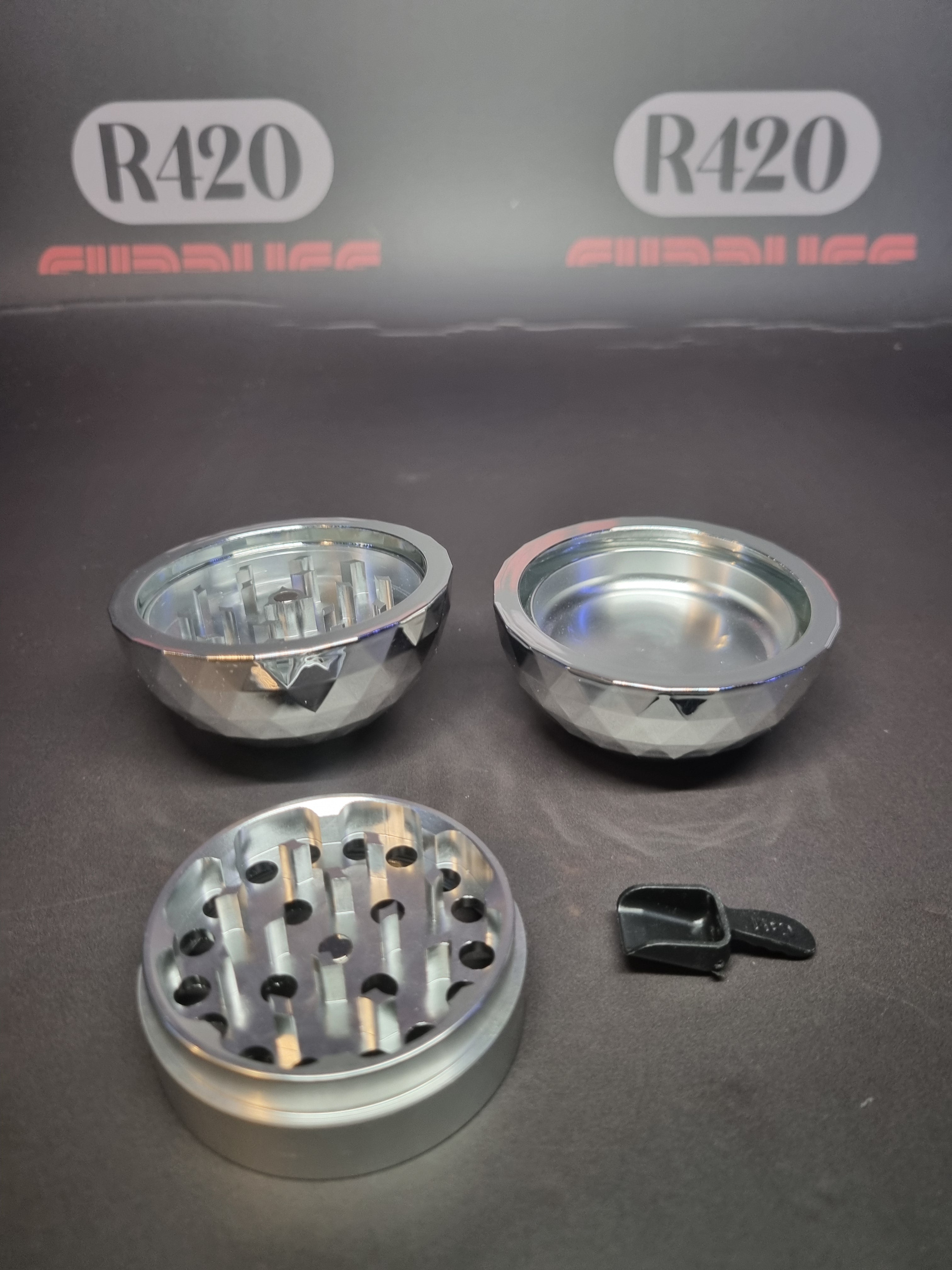 Champ High Disco Ball Metal Grinder