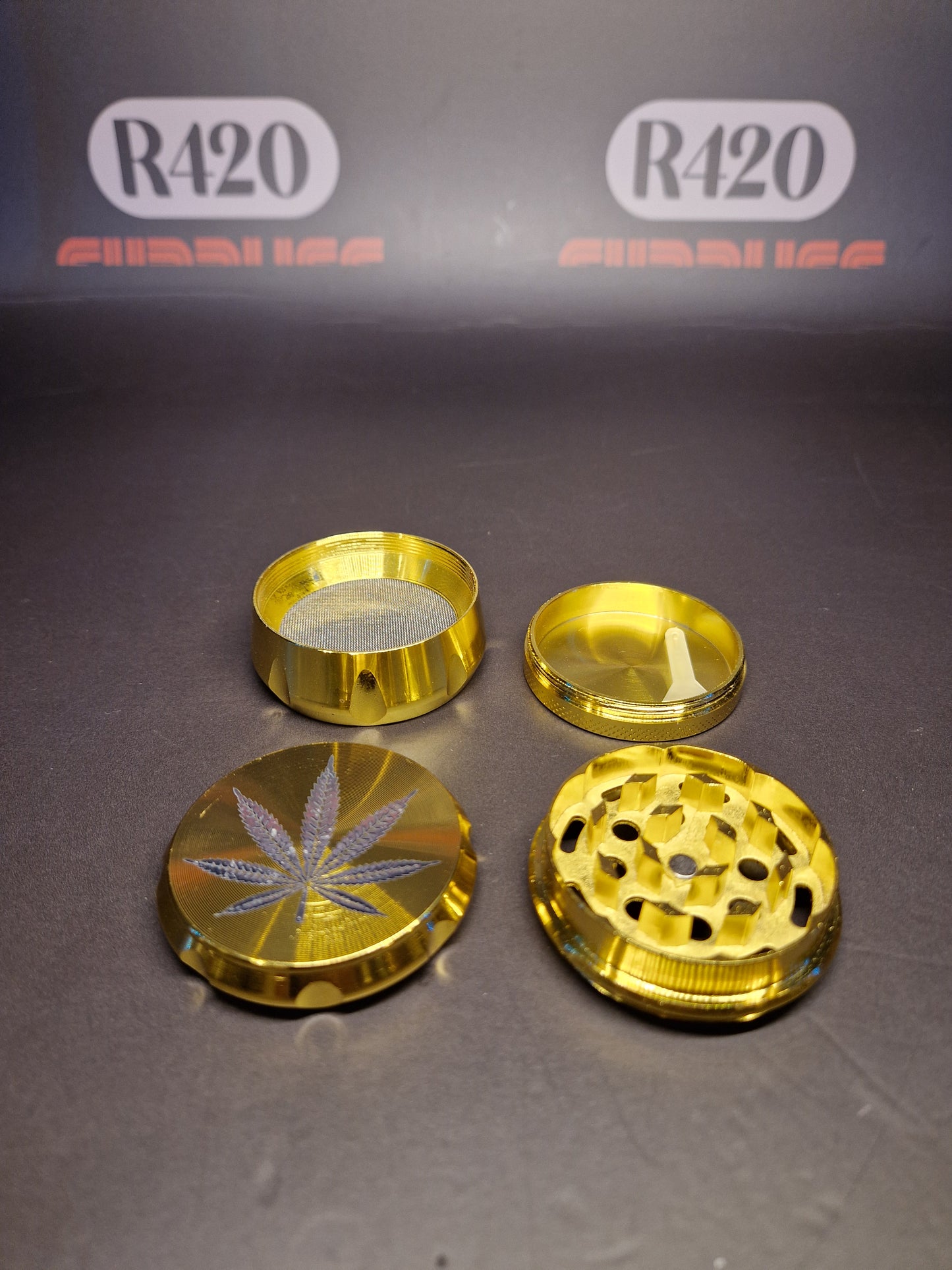 Gouden Metalen Grinder - 50 mm - 4-delig