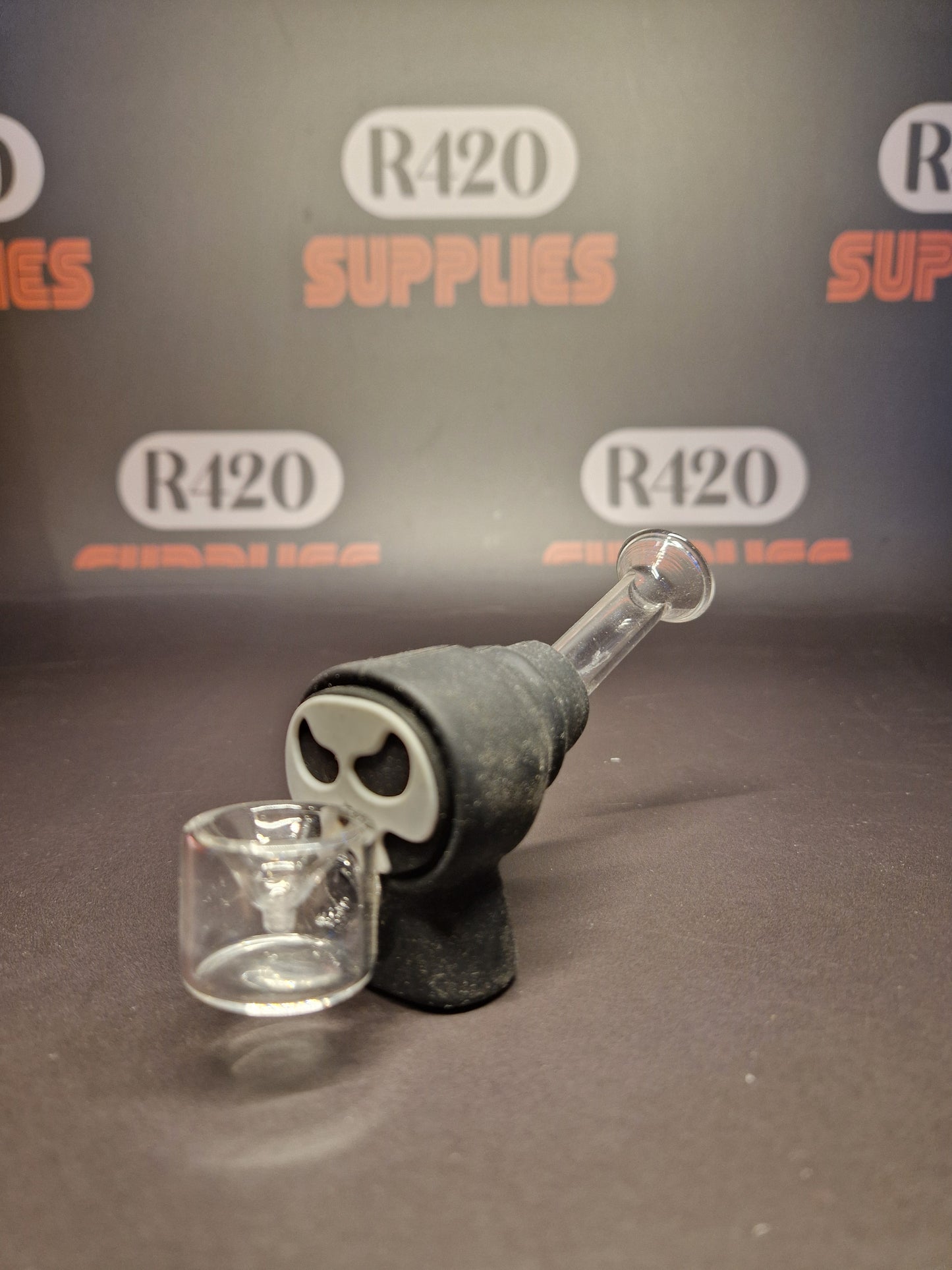Skull Silicone Pipe with Glass Bowl - 13cm