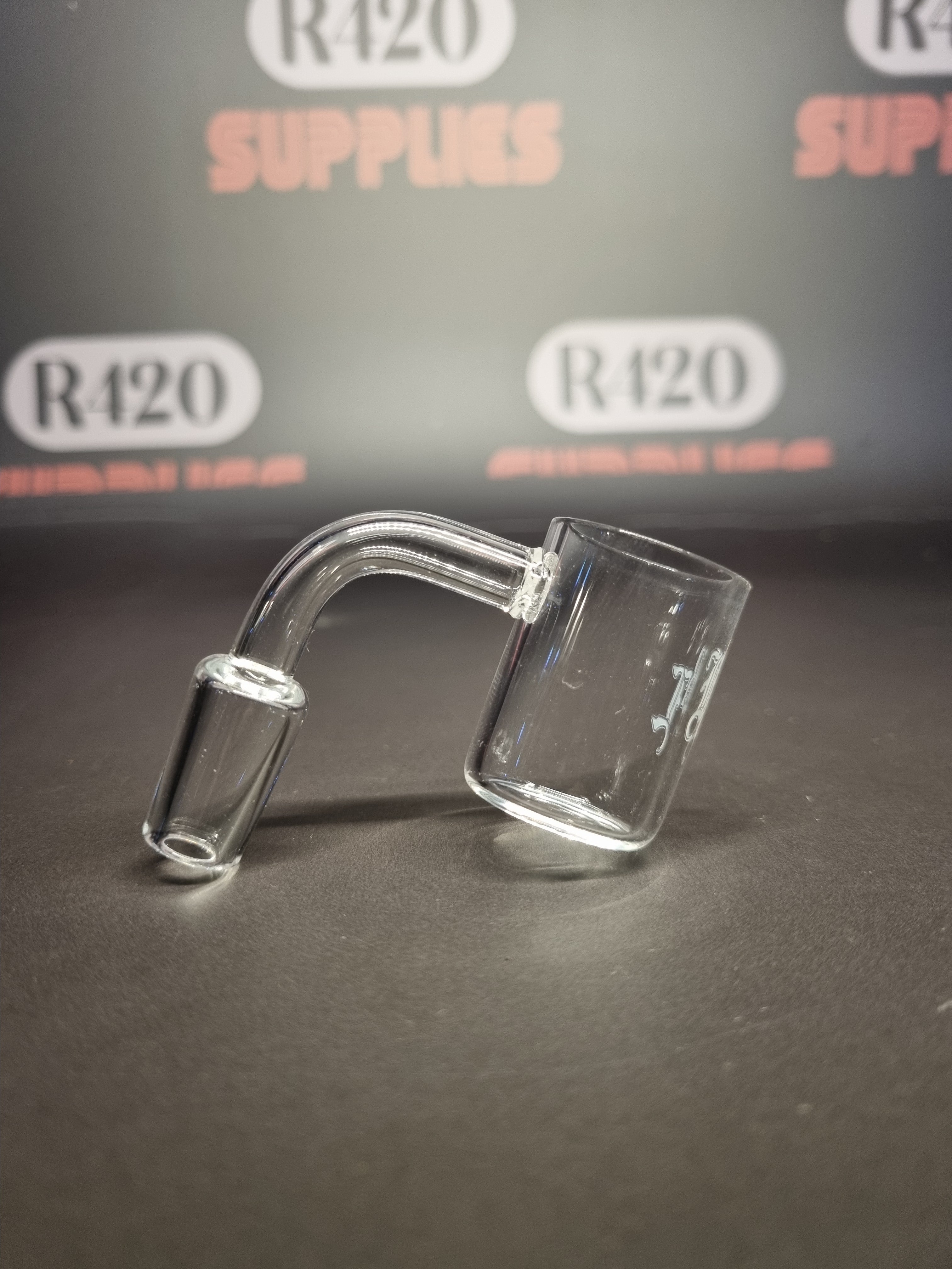 Quartz Banger - 14mm / 90° Male Fitting - Carb Cap & Dish