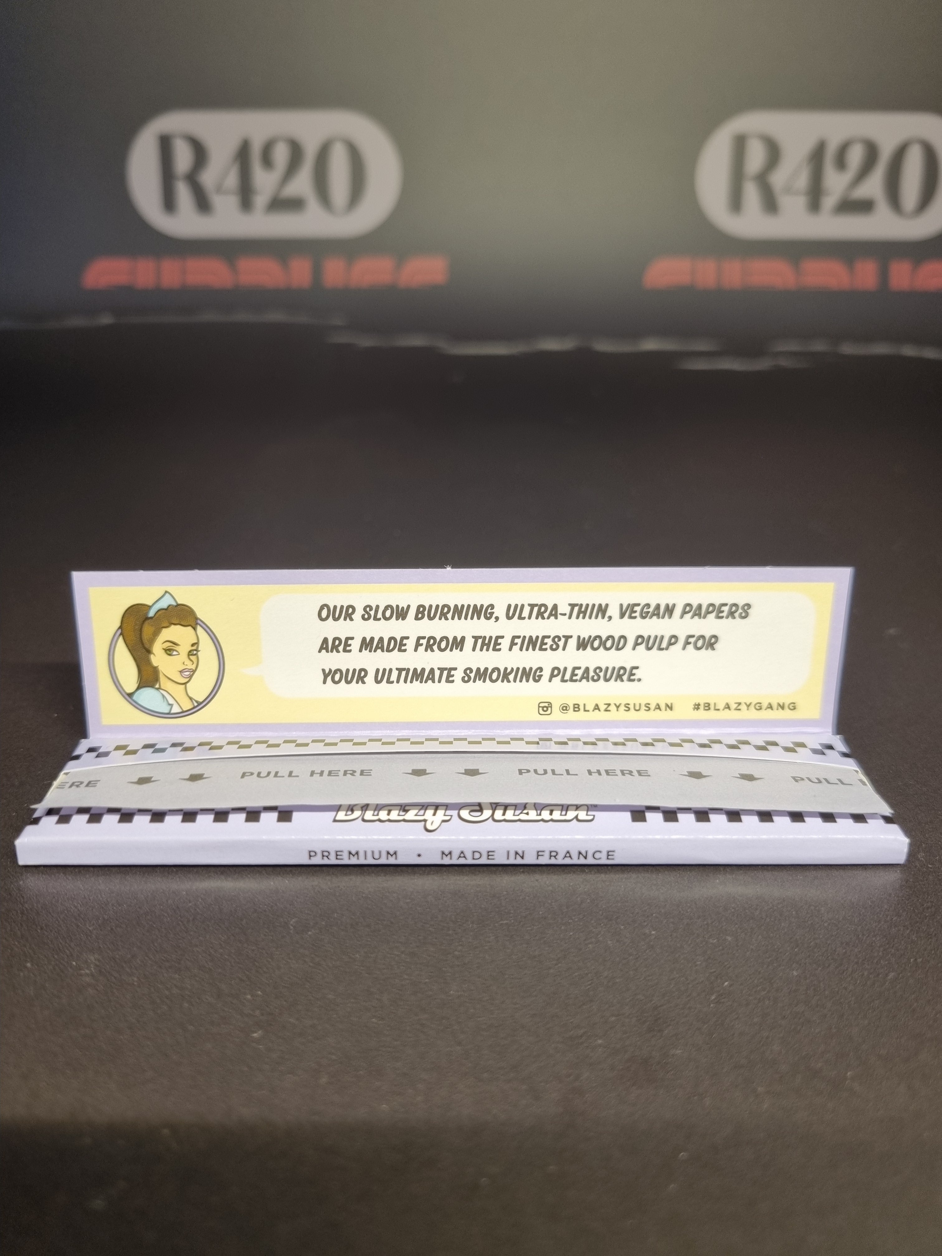 Blazy Susan Kingsize Slim Rolling Papers - Purple