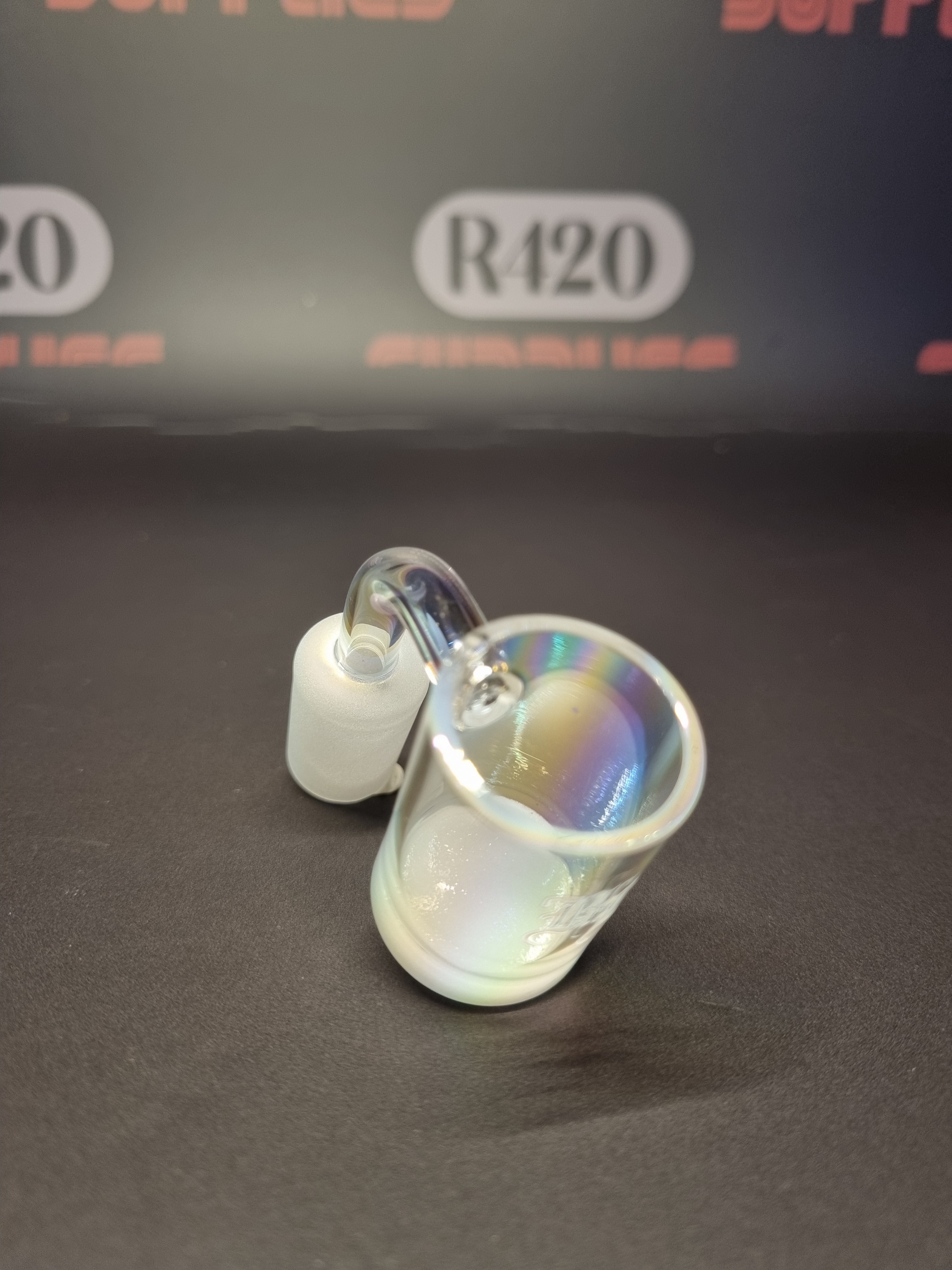 Quartz Banger - 18mm / 90° Male Fitting - Rainbow Effect