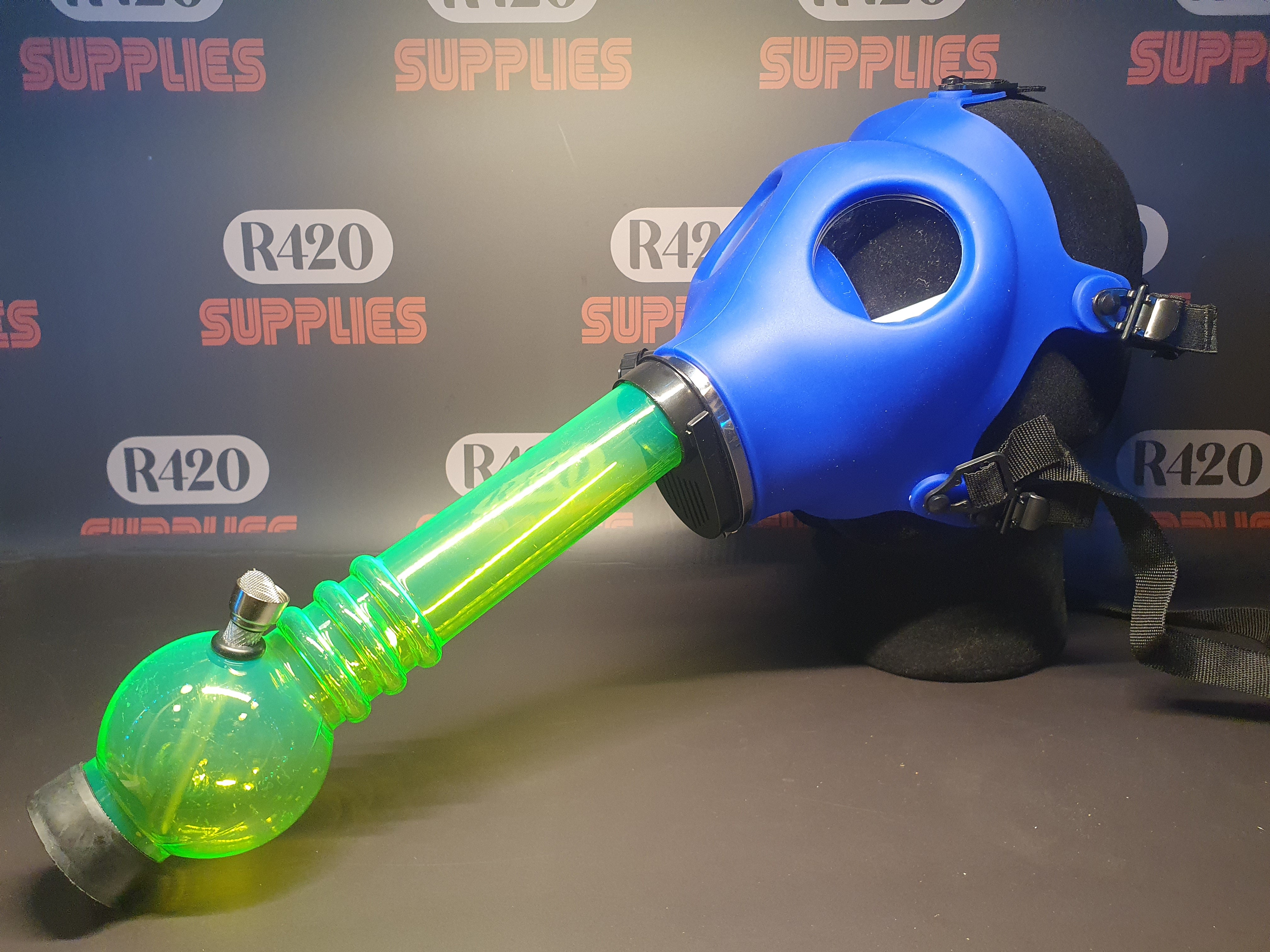Gas Mask Bong - Multiple Colours