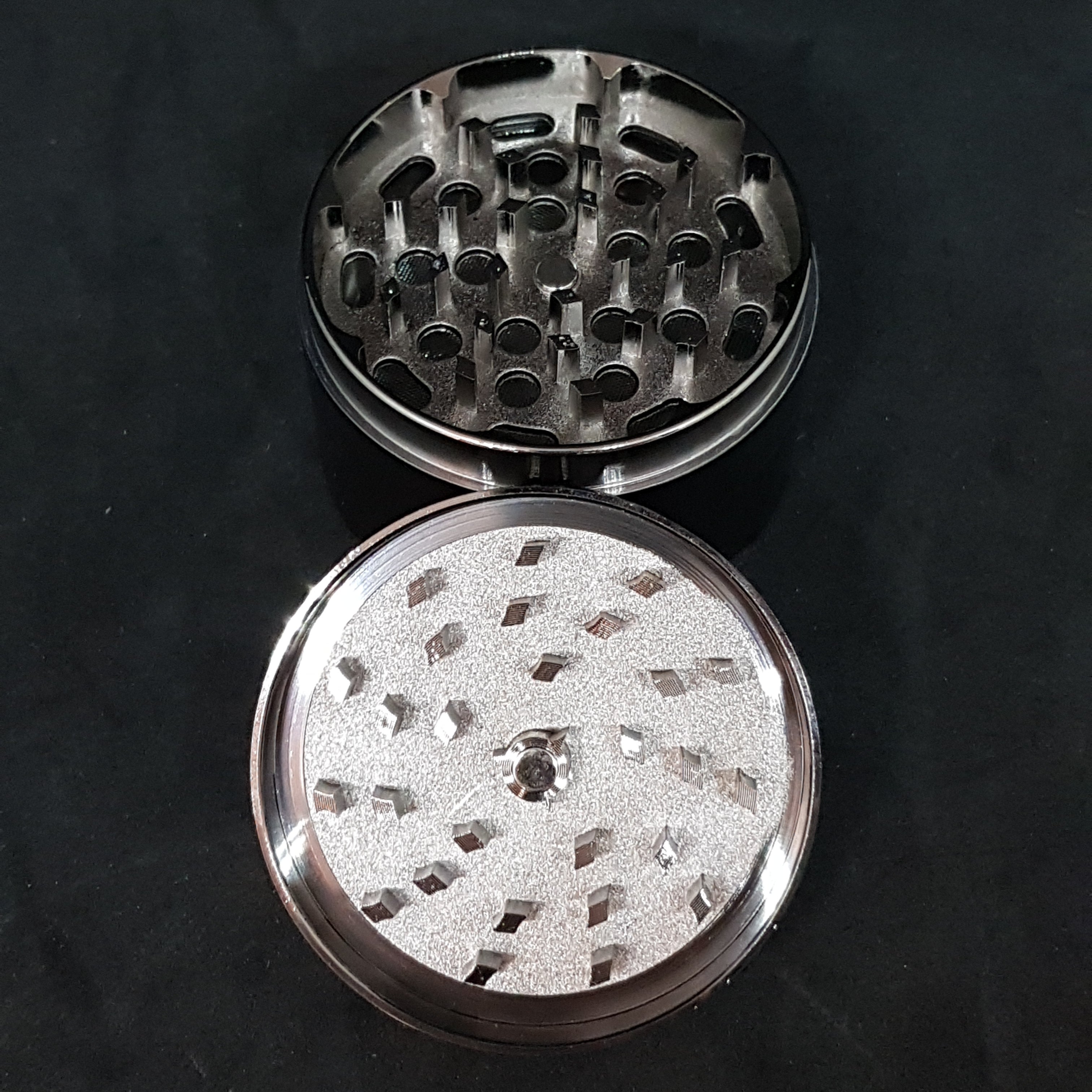 Black Chrome Metal Grinder - 60mm - 4 Part