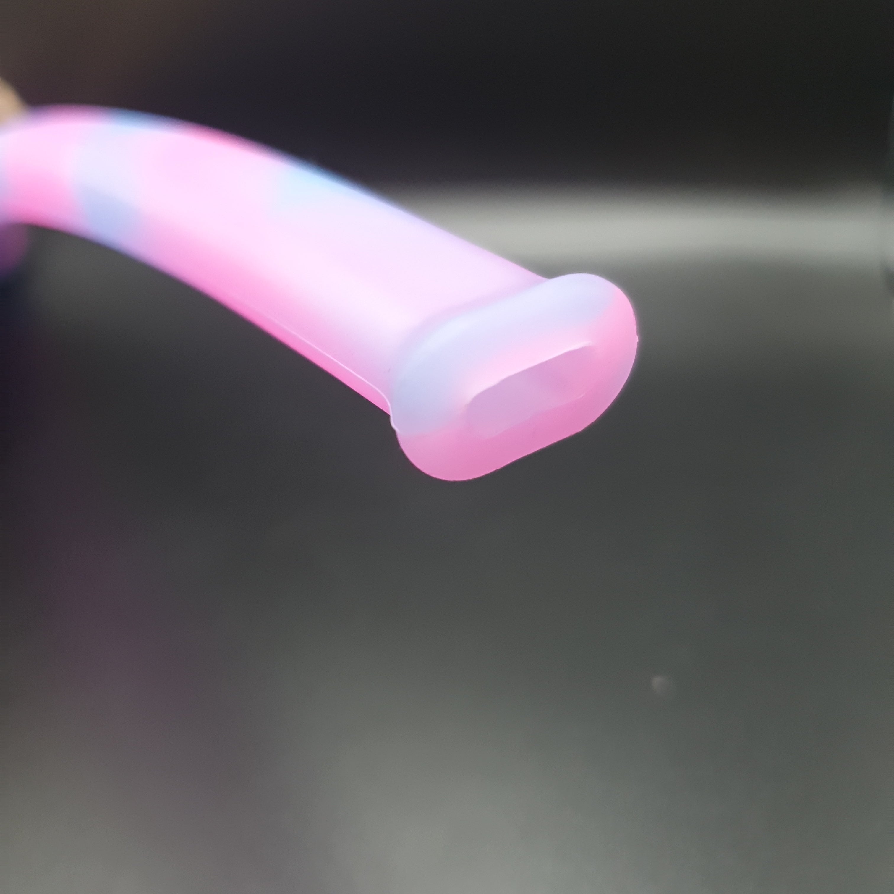 PieceMaker Konjurer Kotton Kandy Glow Silicone Hand Pipe - 31cm (Ø28mm)