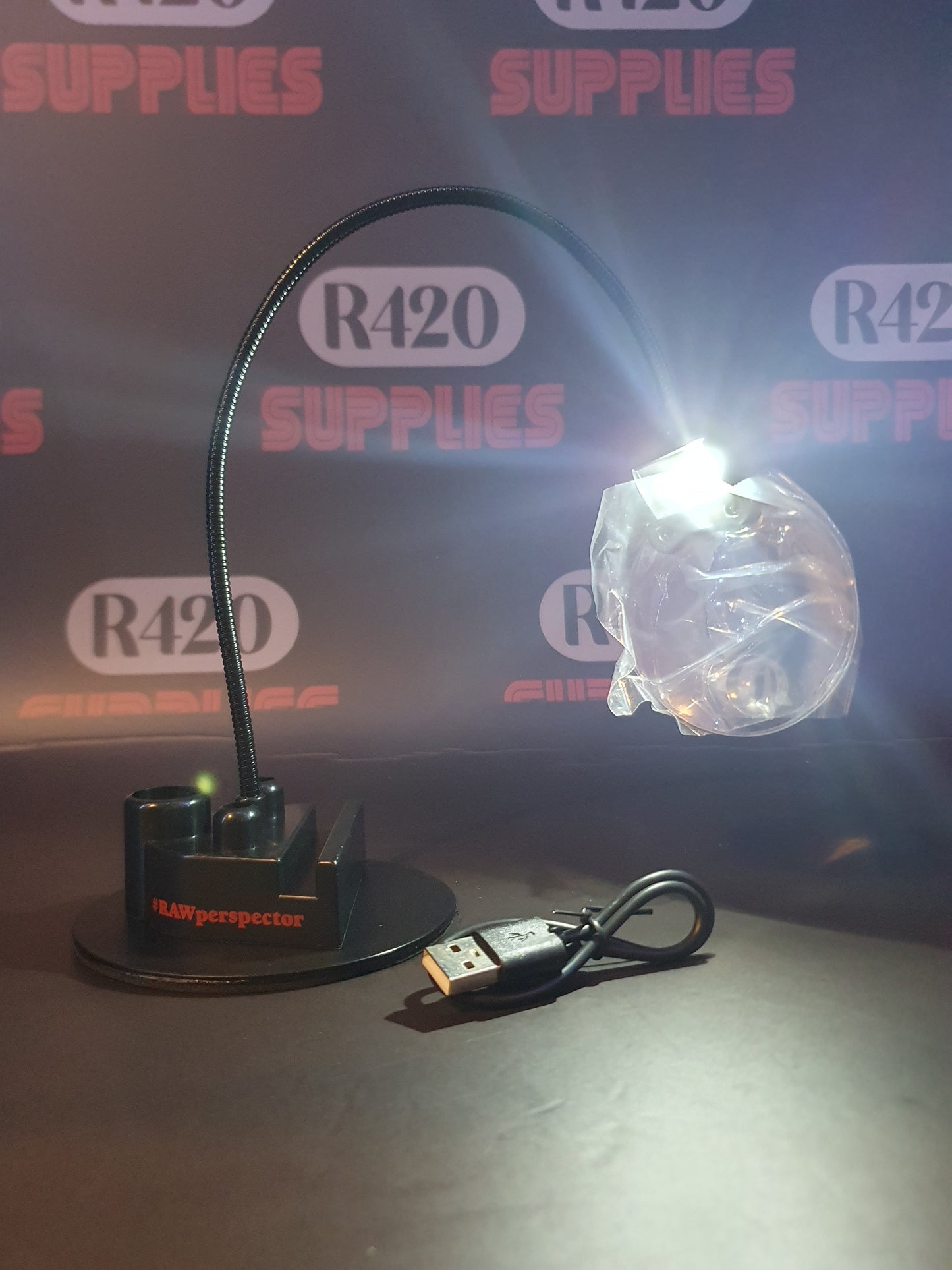 RAW Perspector - Magnifier & Light