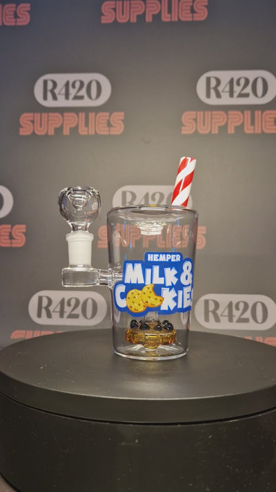 Hemper Glass Bong - Milk & Cookies