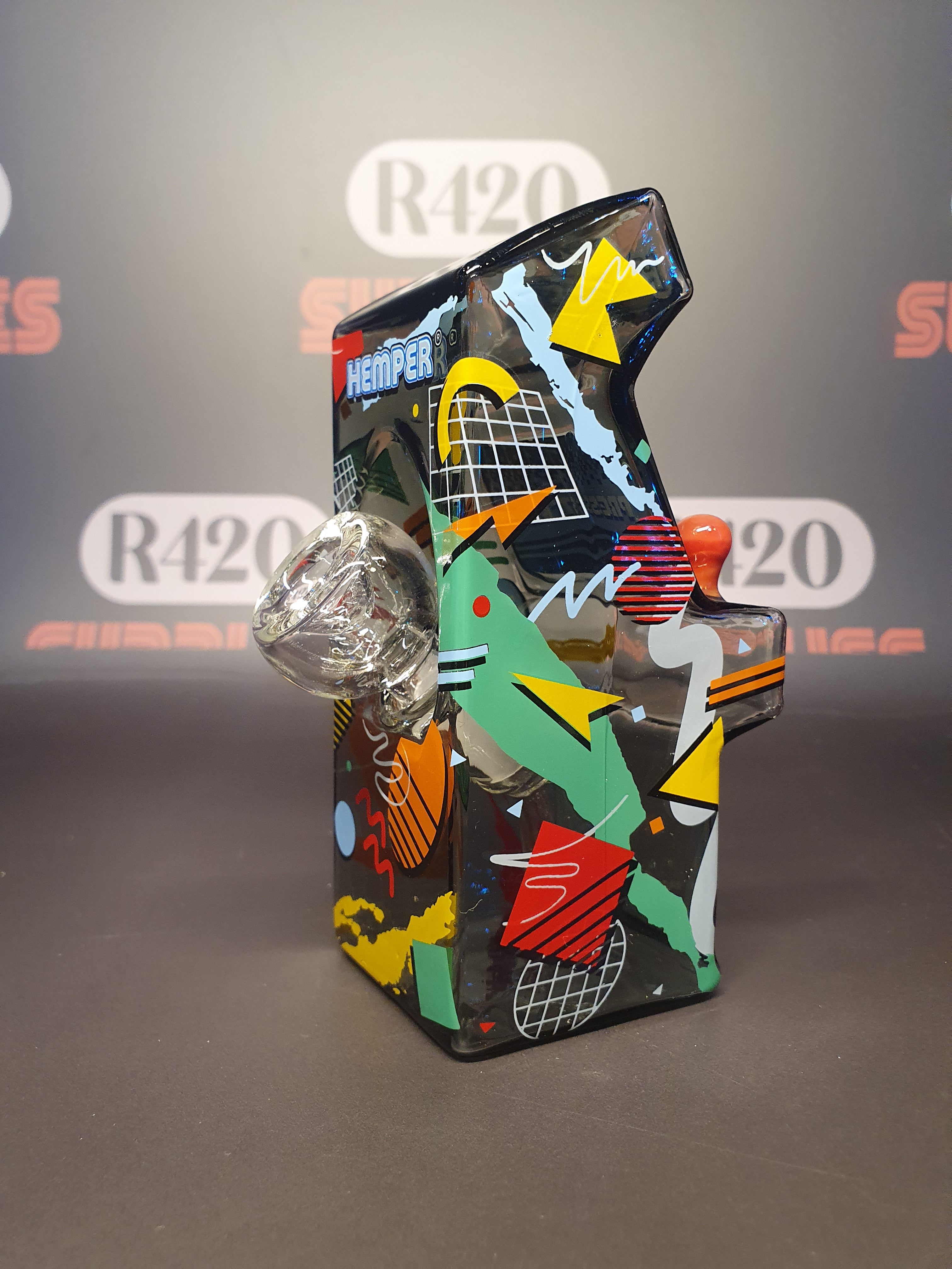 Hemper Glass Bong - Arcade Machine