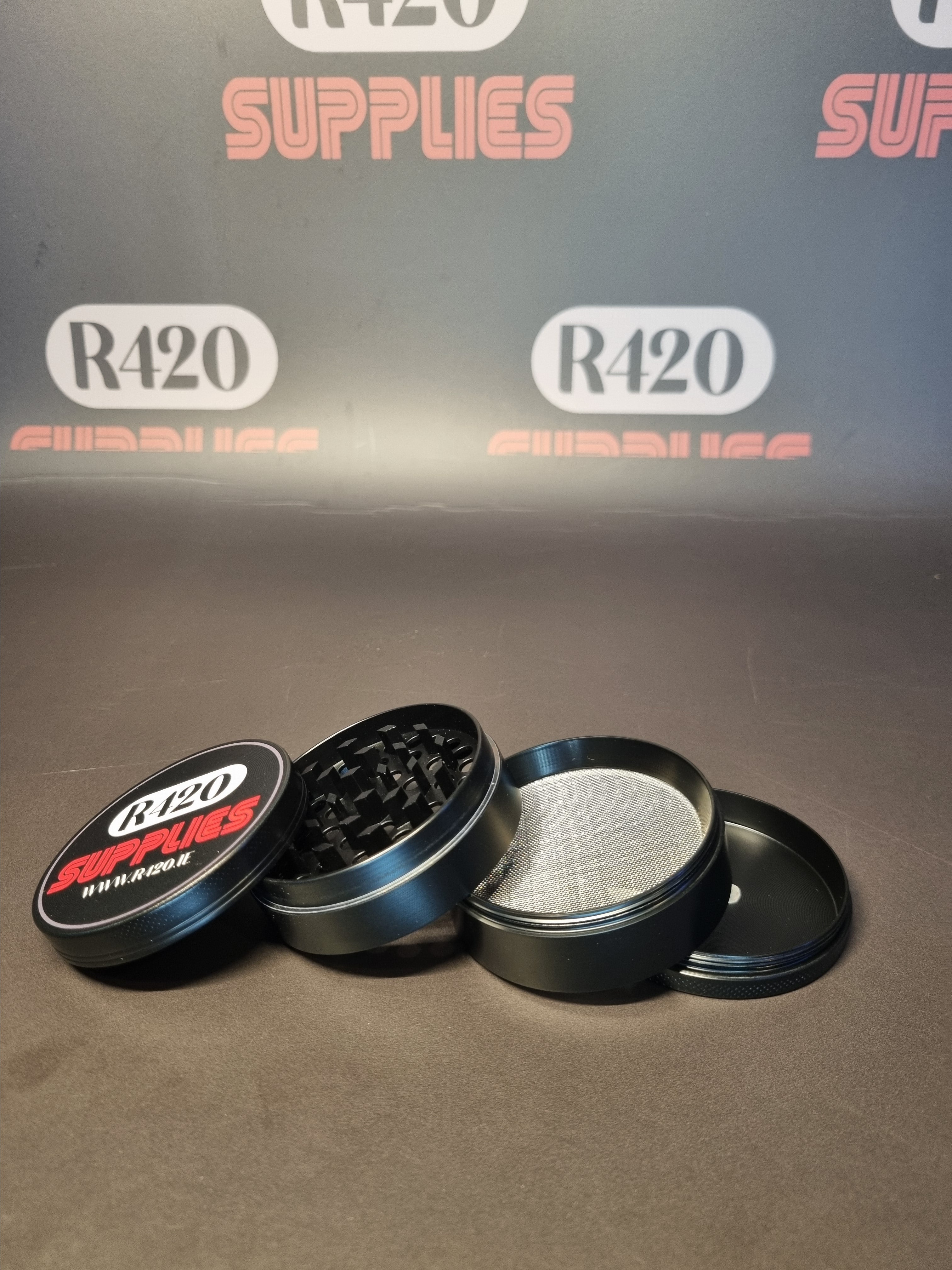 R420 Supplies Metal Grinder - 60mm - 4 Part