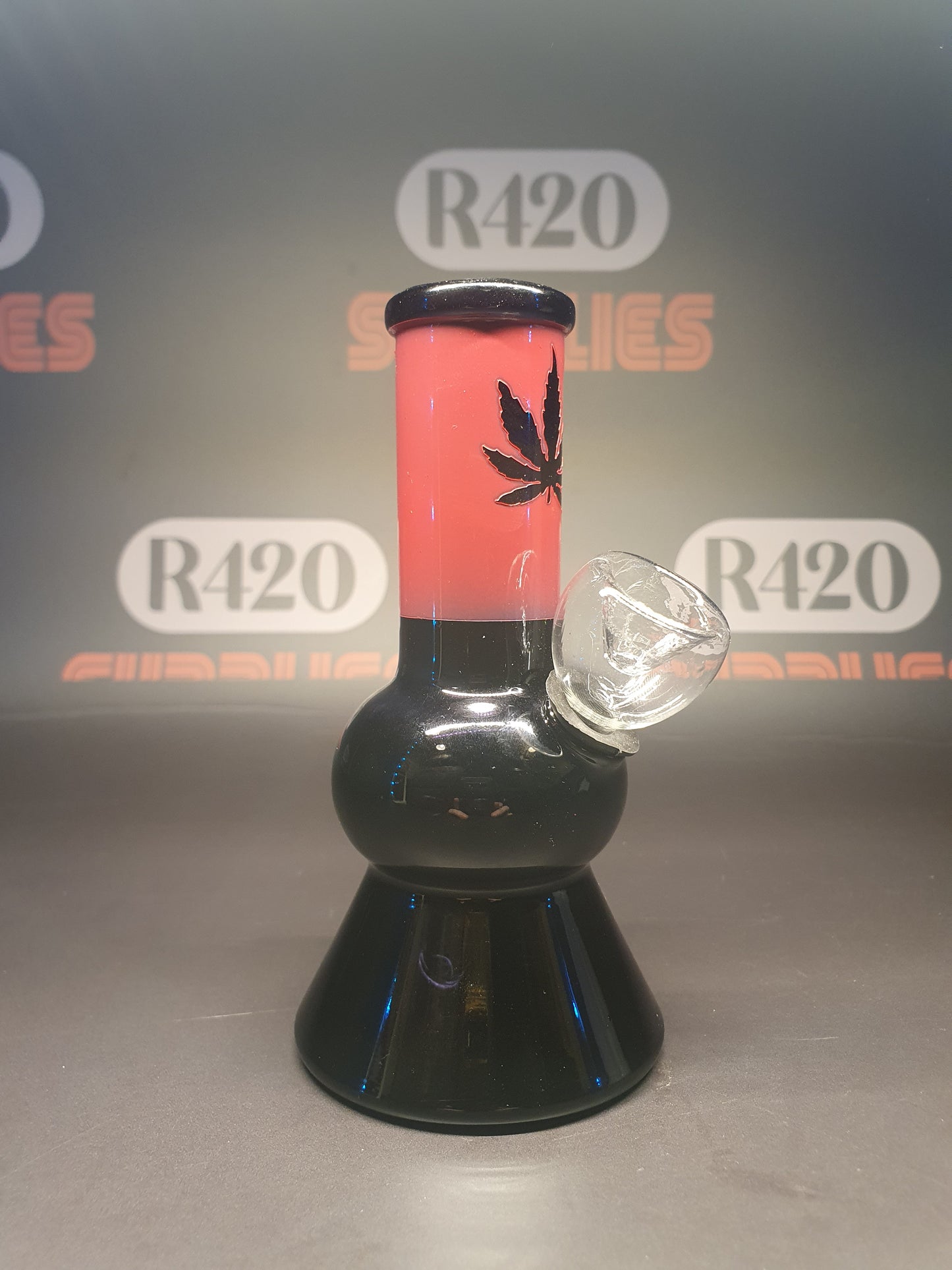 Mini Glass Bong - 136mm - Black