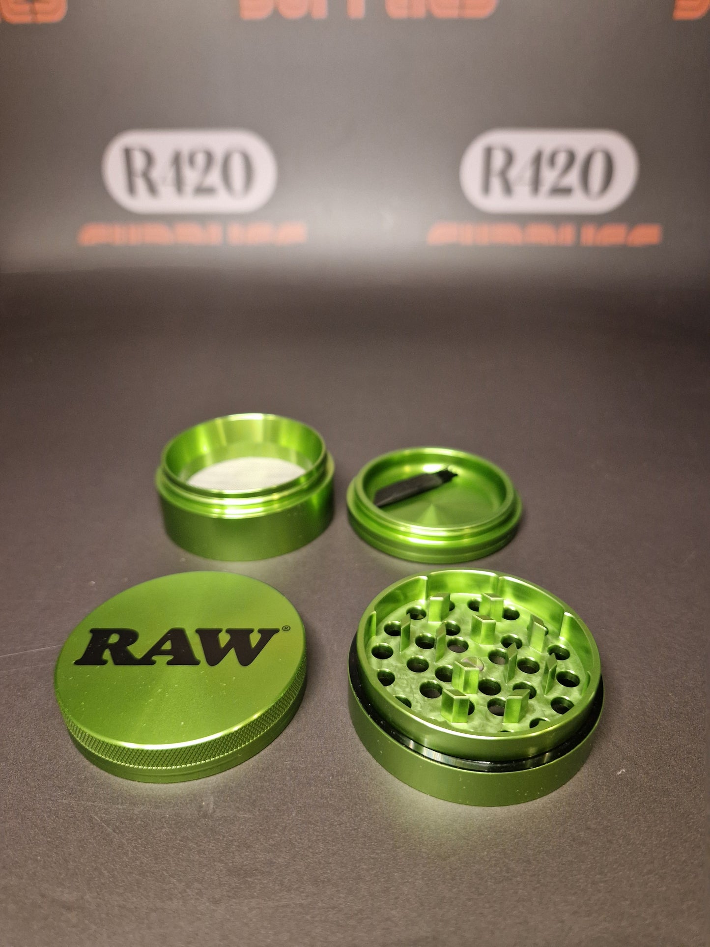 RAW Aluminium Green Metal Grinder