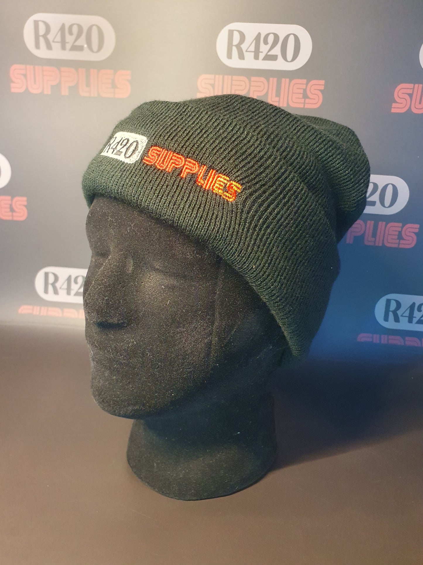 R420 Beanie Hat - Black