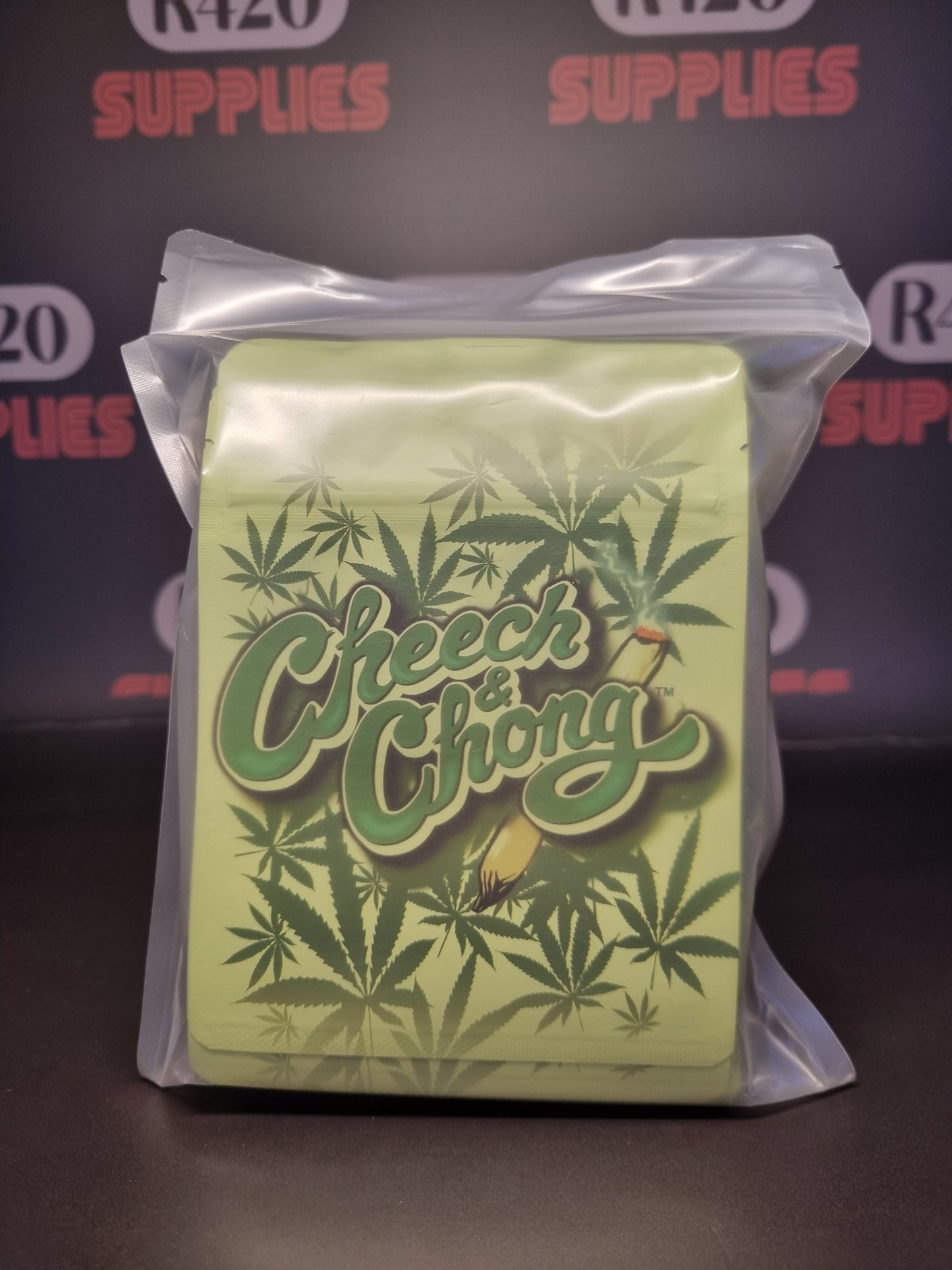 Mylar Smellproof Bag - Cheech & Chong Leaves - 100x125mm (50)