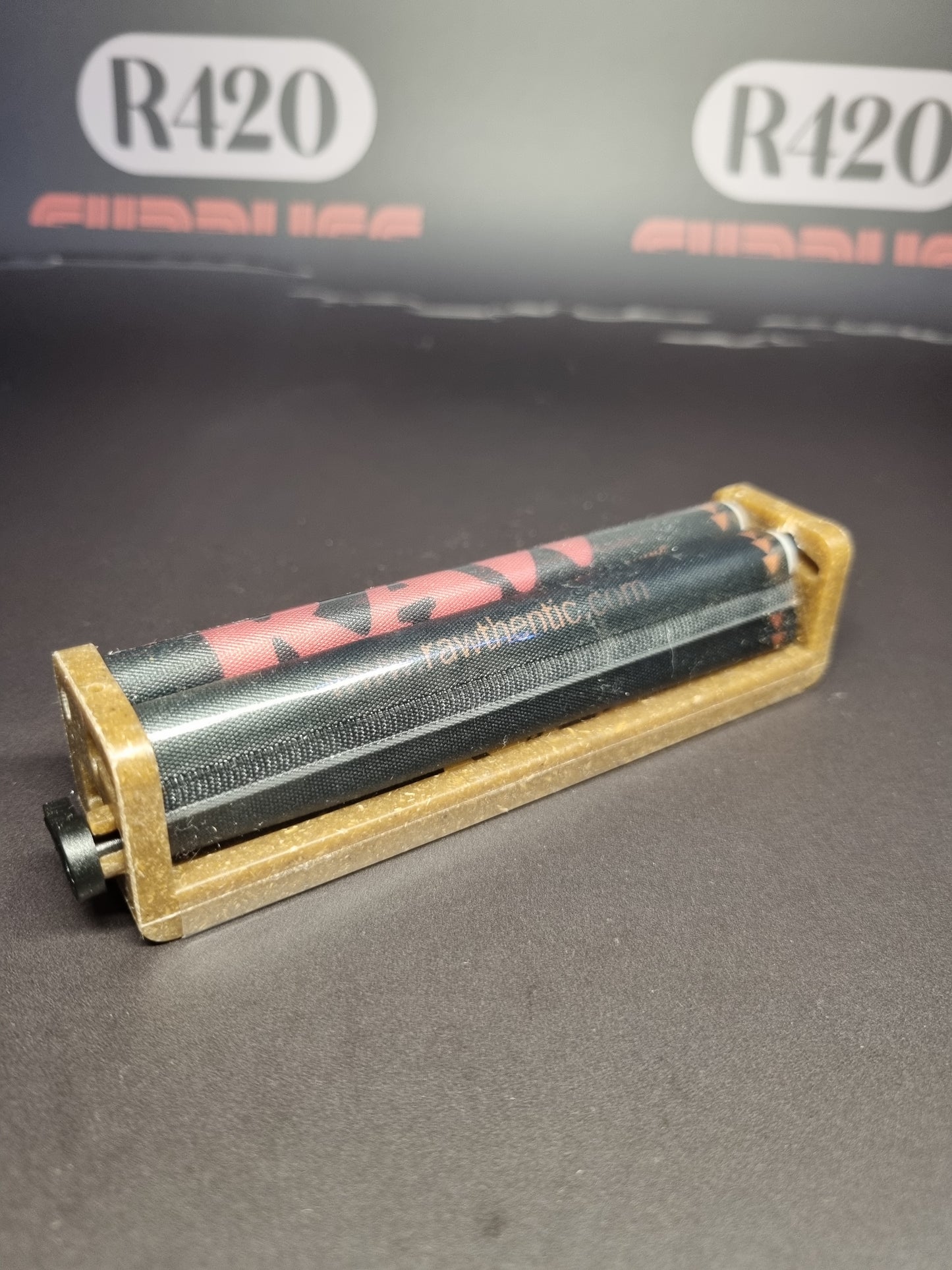 RAW ADJUSTABLE 2-WAY ROLLING MACHINE - HEMP PLASTIC 110MM