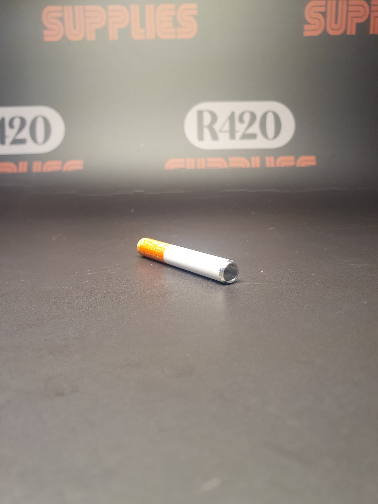 Metal One Hitter - Cigarette Look -  57mm