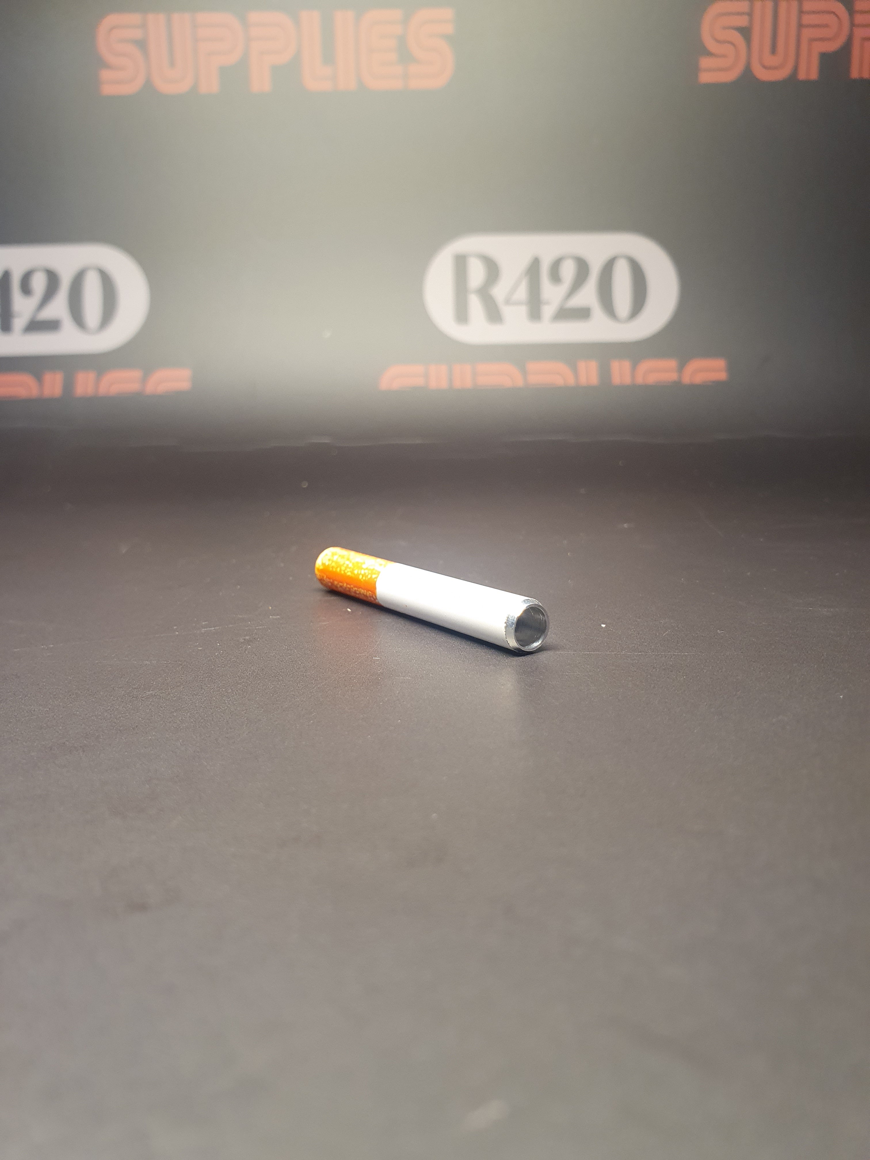Metal One Hitter - Cigarette Look -  57mm