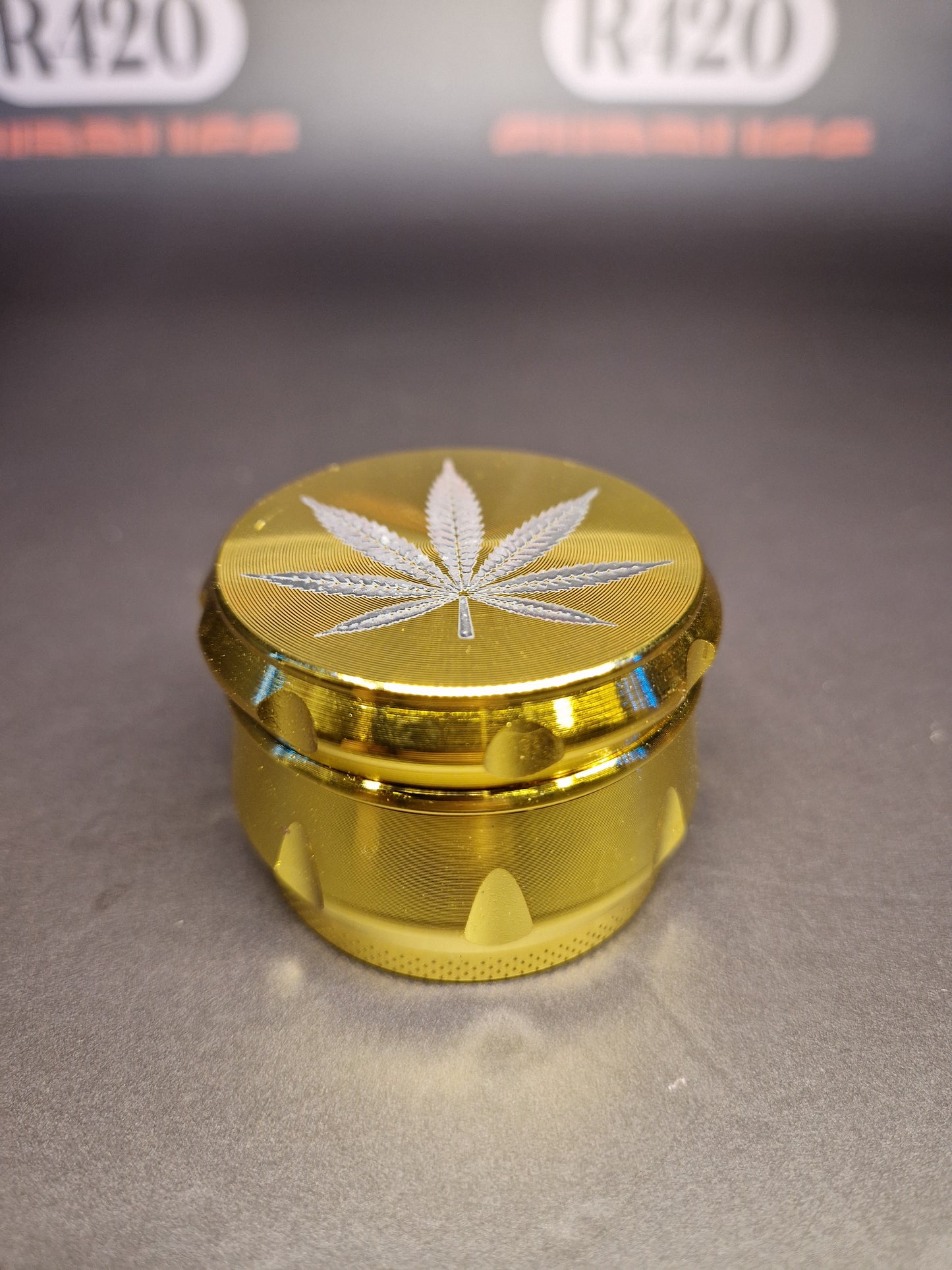 Gouden Metalen Grinder - 50 mm - 4-delig