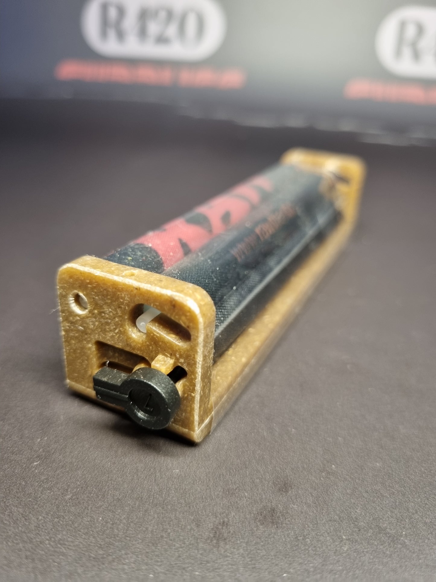 RAW ADJUSTABLE 2-WAY ROLLING MACHINE - HEMP PLASTIC 110MM