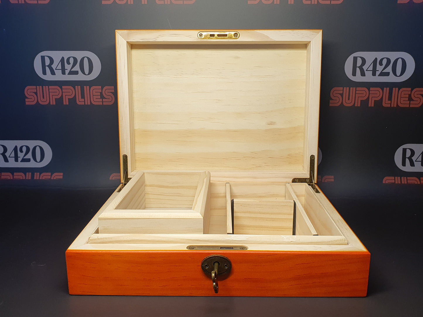 Supreme Wooden Rolling Box - Large (Lockable)