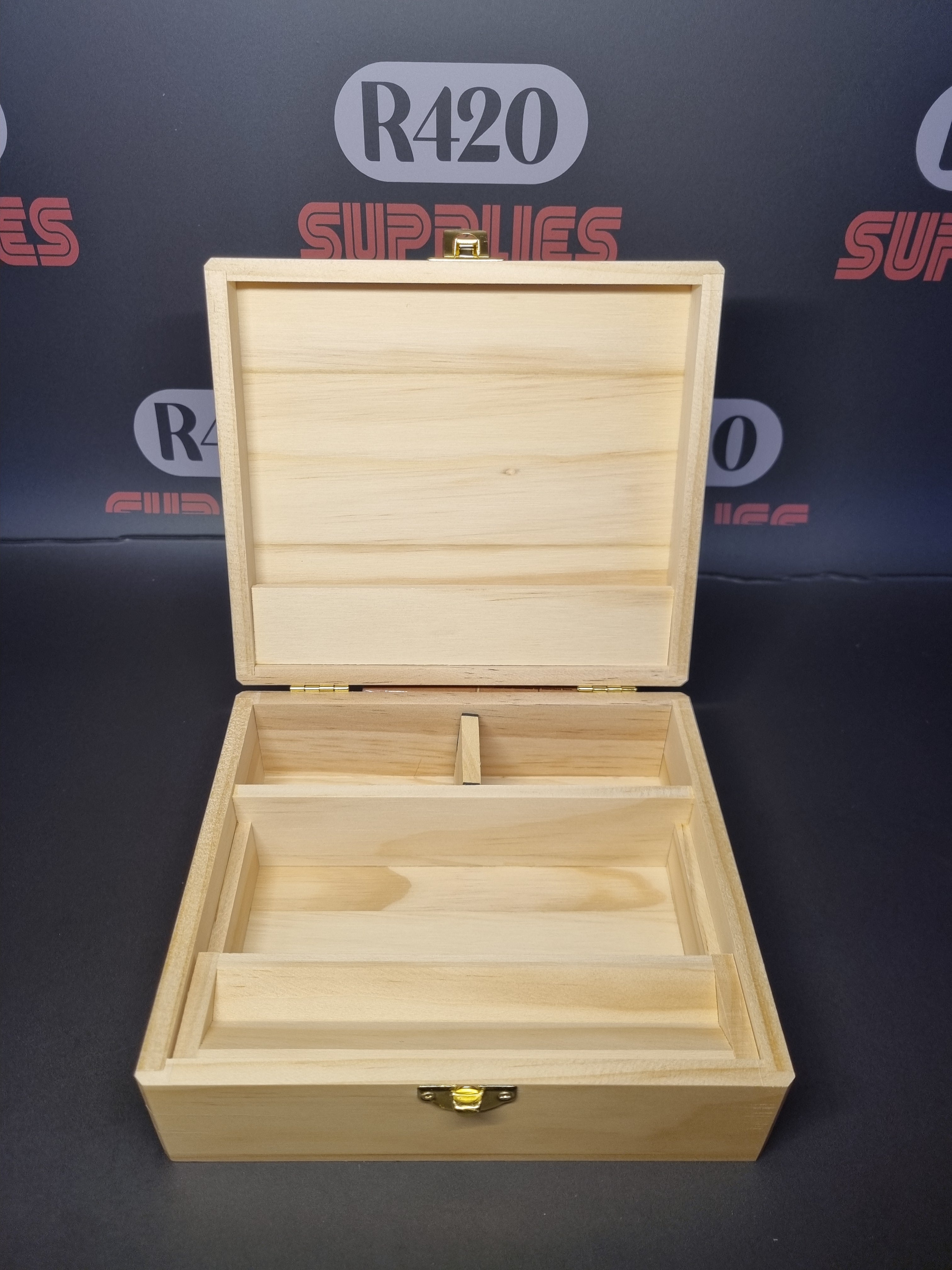 Buddies Wooden Rolling Box - Medium T3