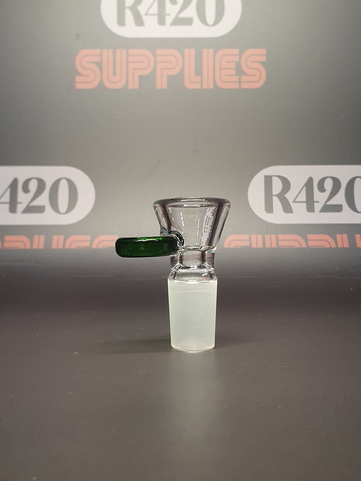 Glass Bowl - 18mm Male - Funnel Type with Coloured Pull Handle