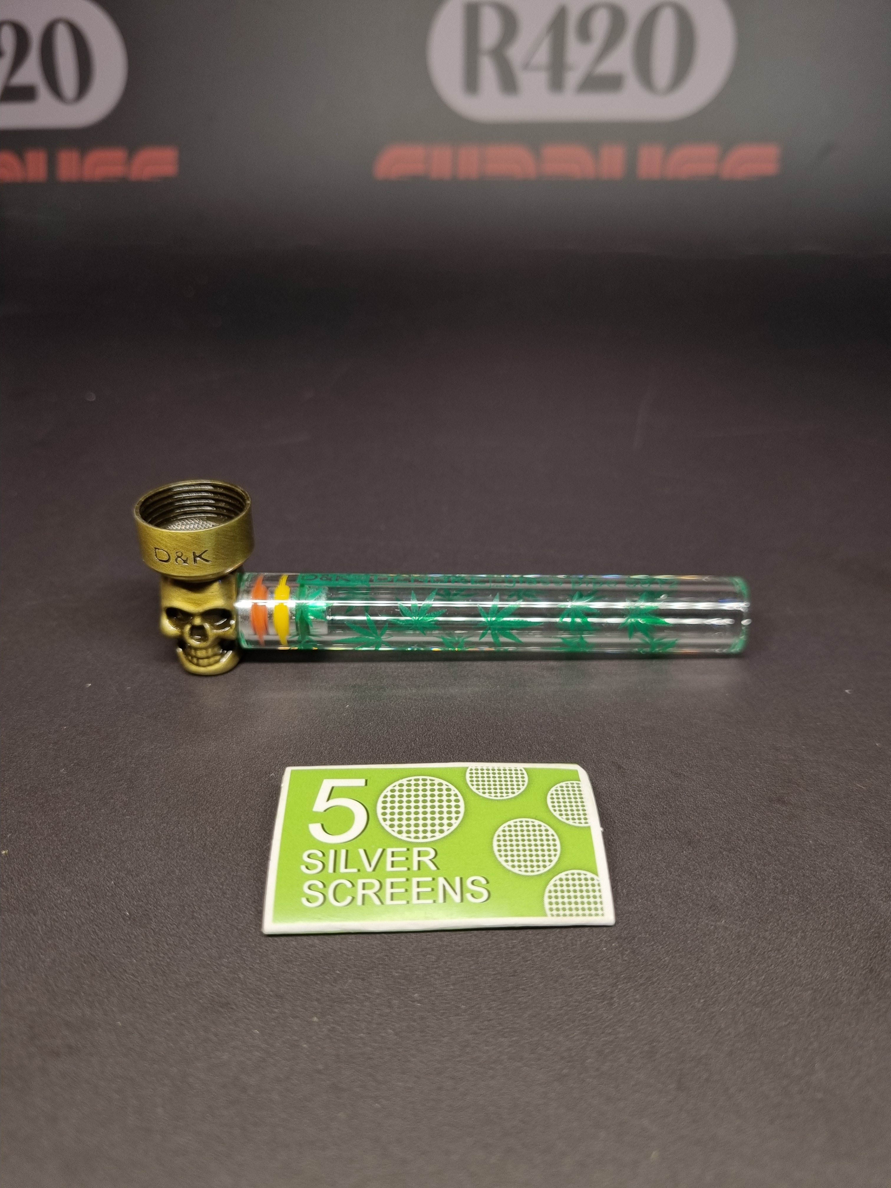 Glass Pipe with Metal Bowl & Screens - 9cm