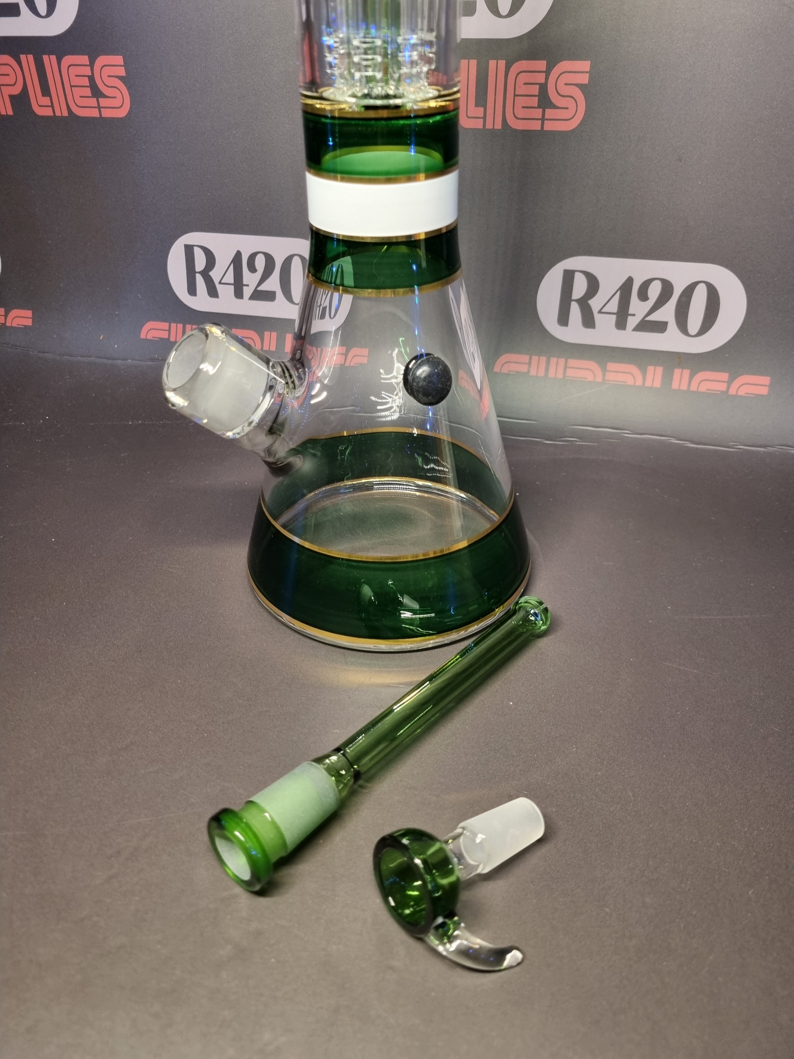 Grace Glass - Golden Line Beaker Bong - Green - H: 46cm