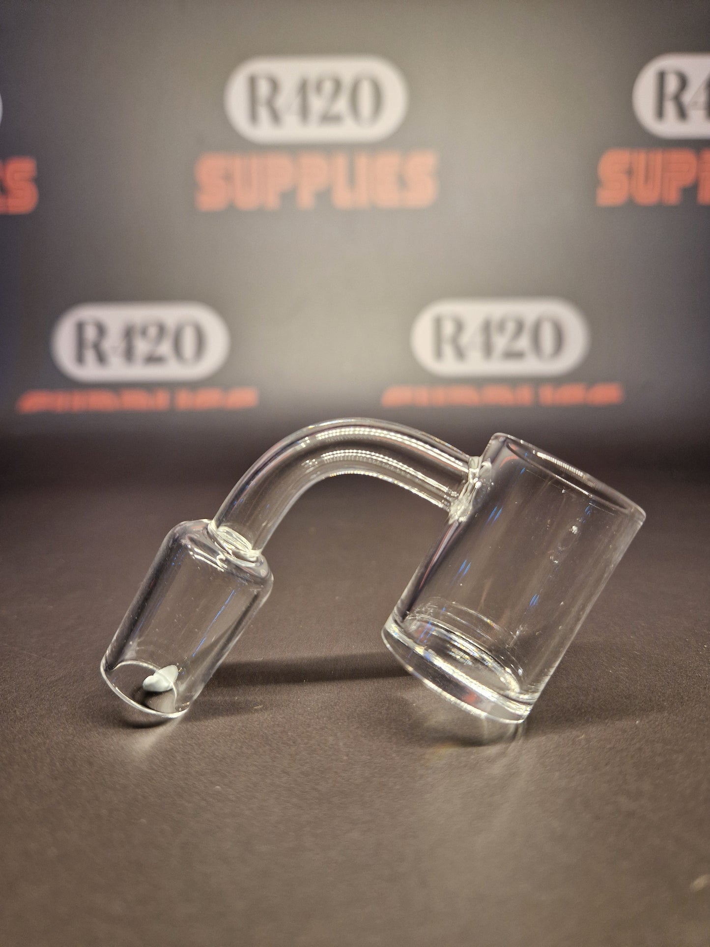 Quartz Banger - 18mm / 90° Male Fitting - Flat Bottom Bucket - Clear