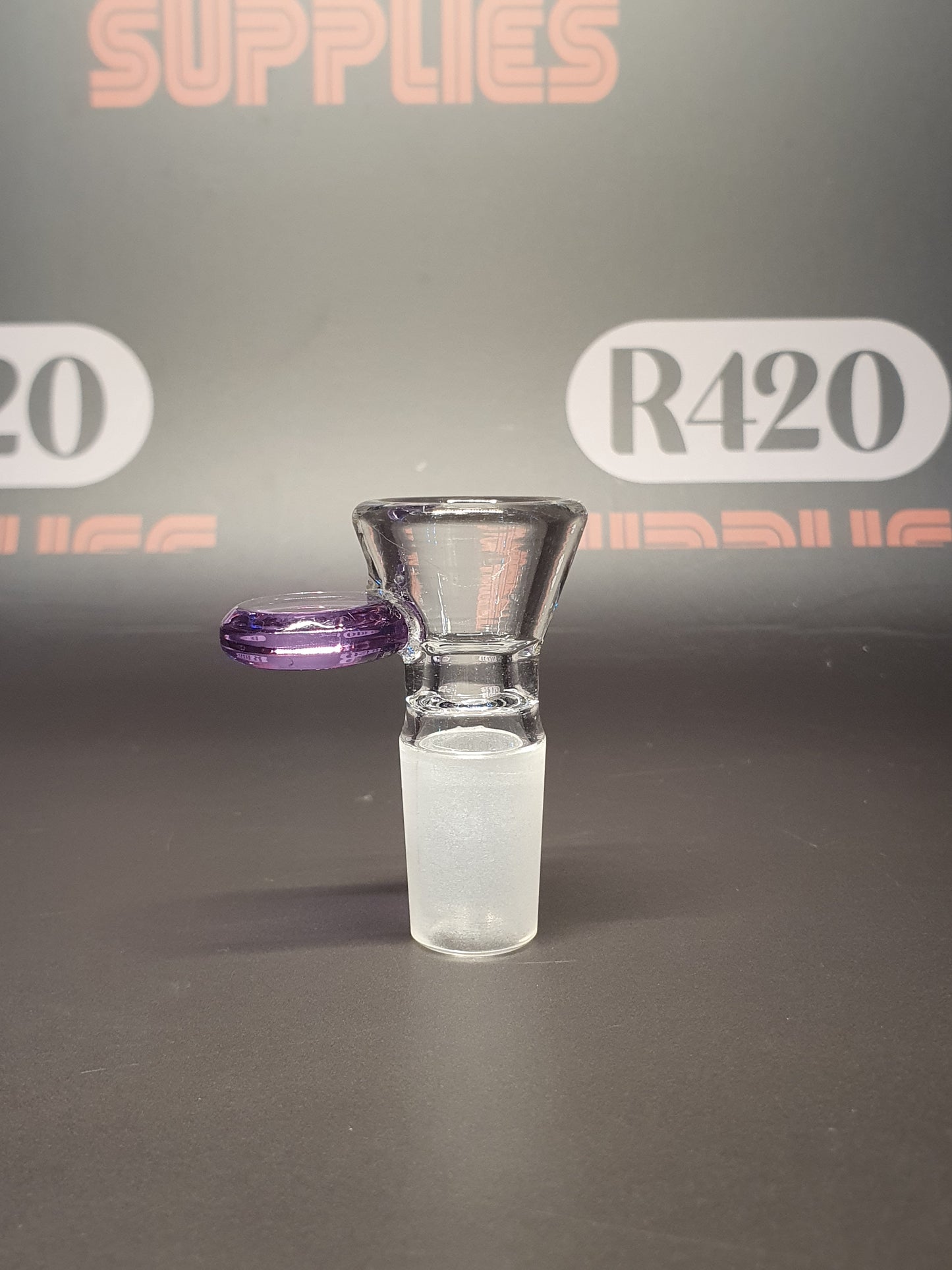 Glass Bowl - 18mm Male - Funnel Type with Coloured Pull Handle