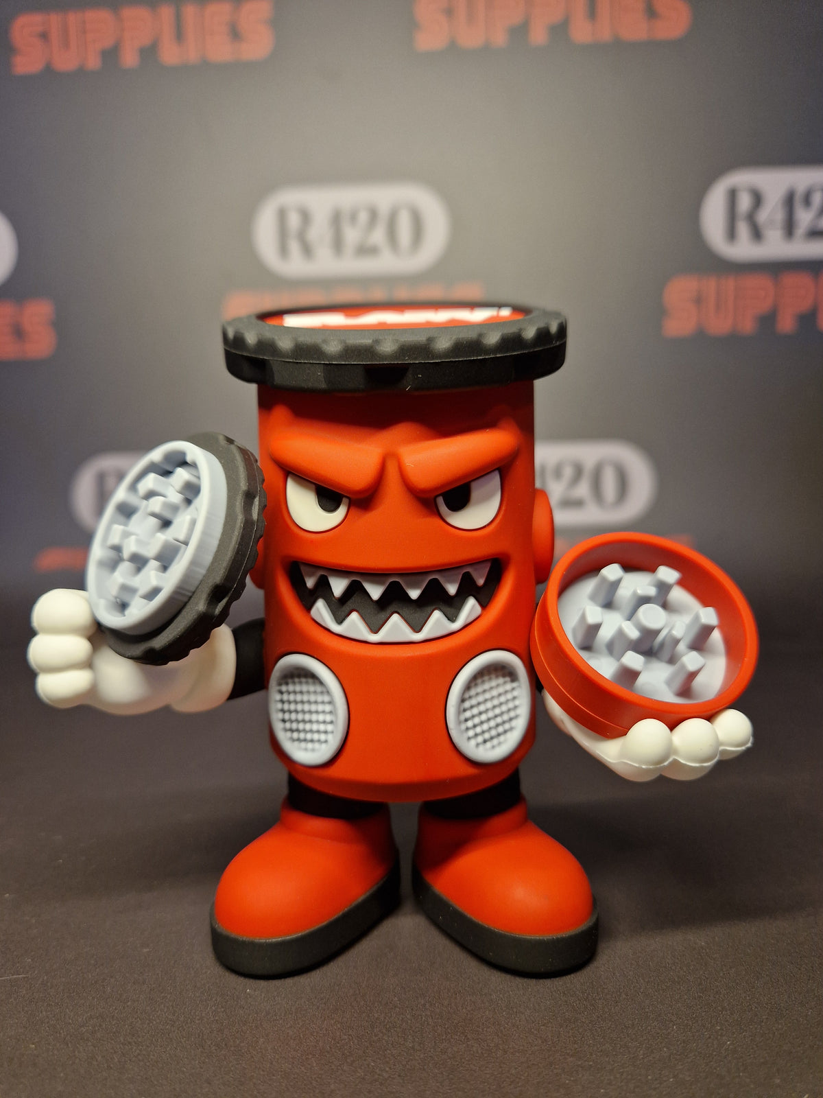 RAW Collectable Figure - GRINDOR