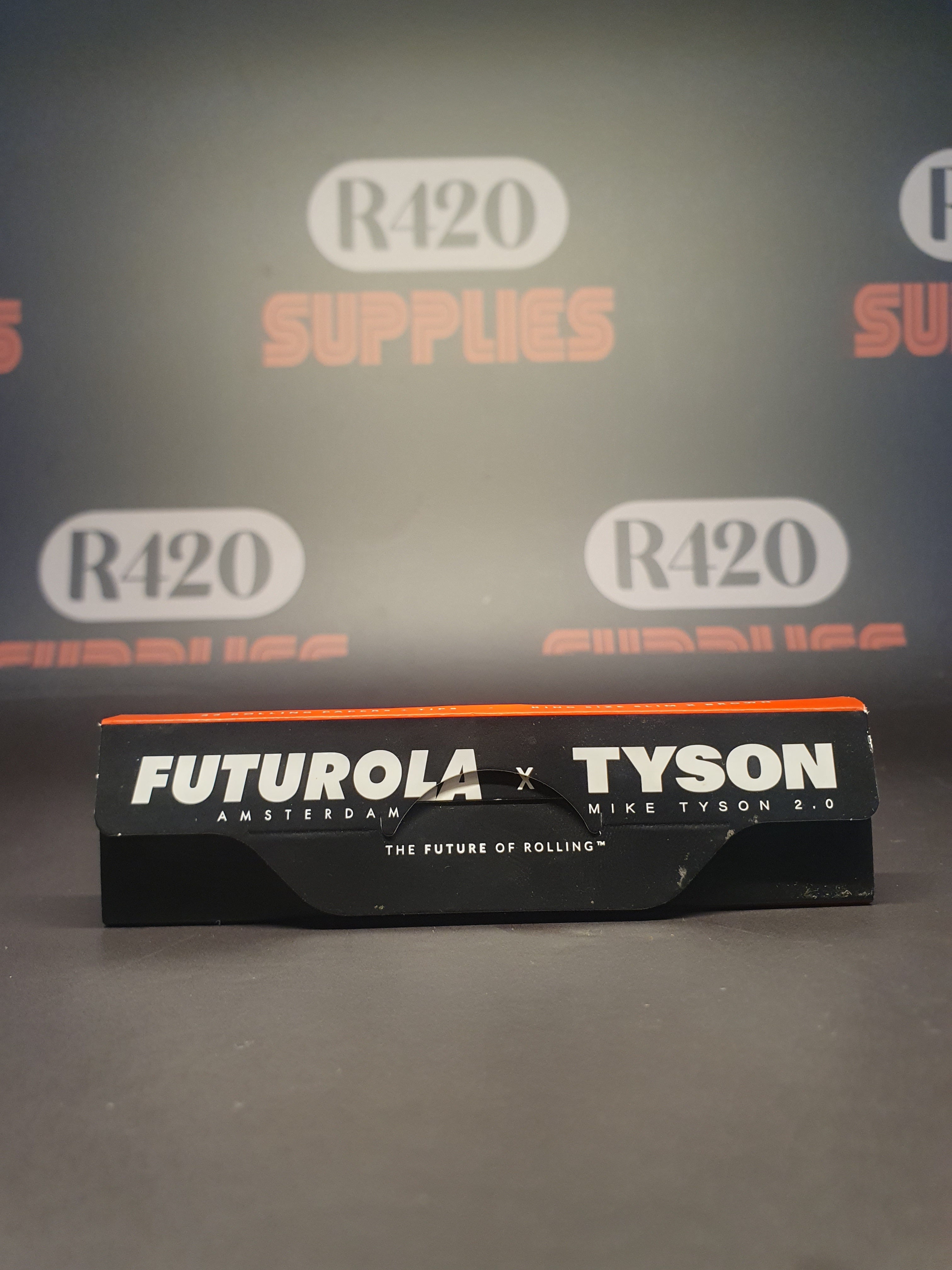 Tyson Papers x Futurola - Kingsize Slim + Tips (33 leaves)