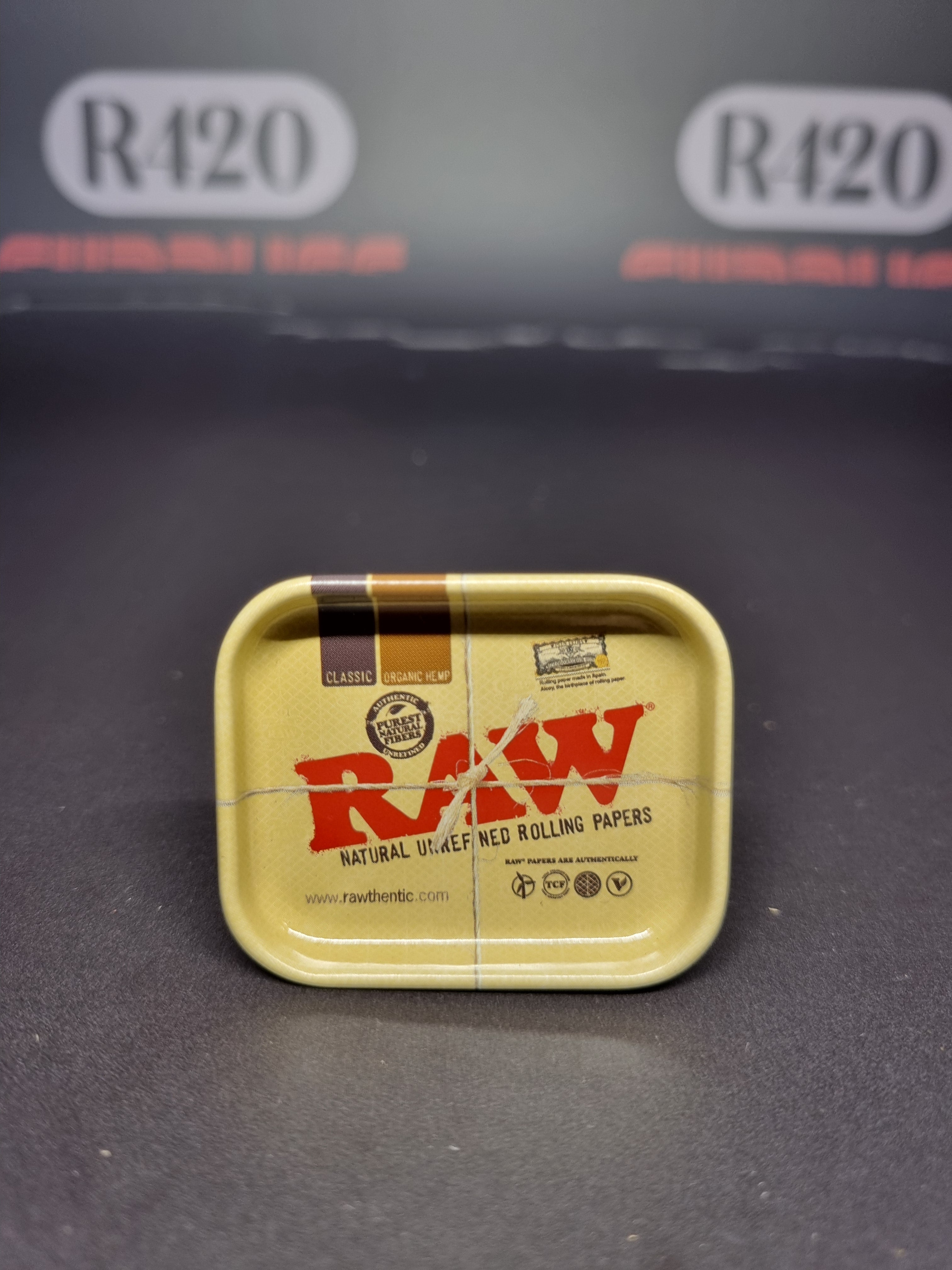 RAW Minature Rolling Tray - Badge - Magnetic