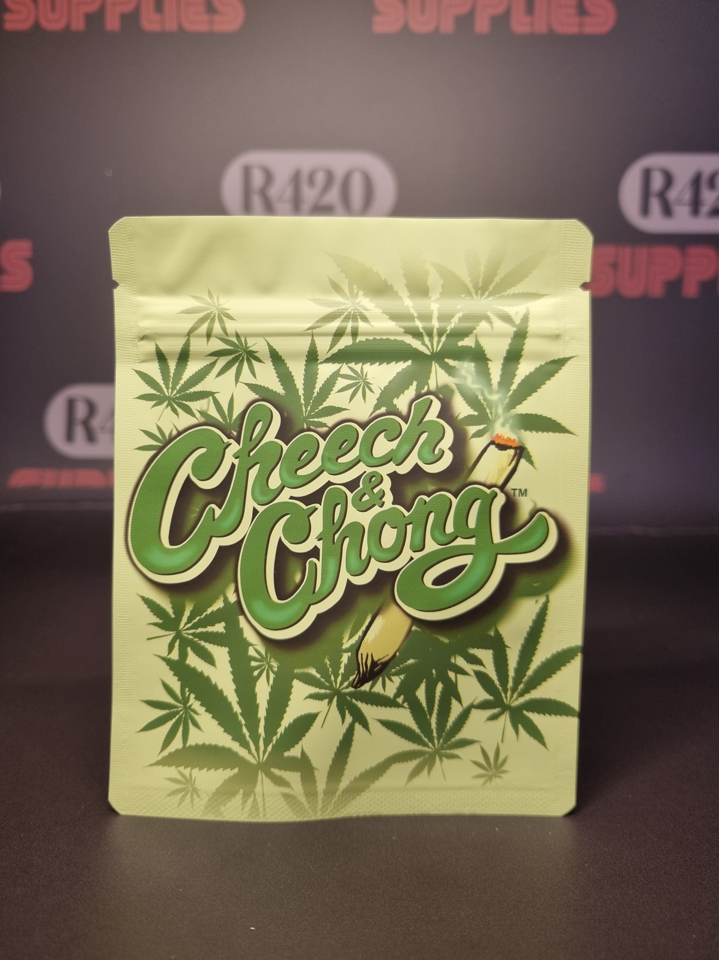 Mylar Smellproof Bag - Cheech & Chong Leaves - 100x125mm (50)