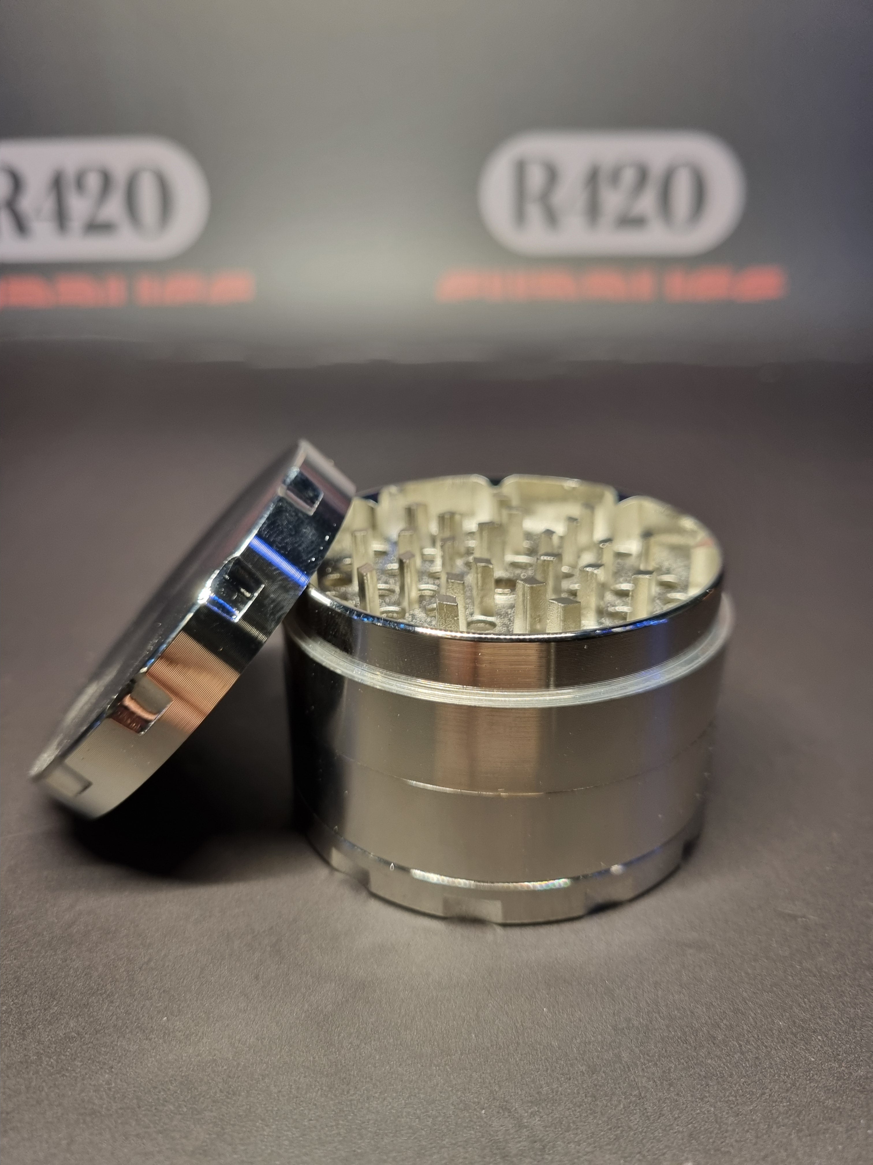 Silver Metal Grinder - 60mm - 4 Part